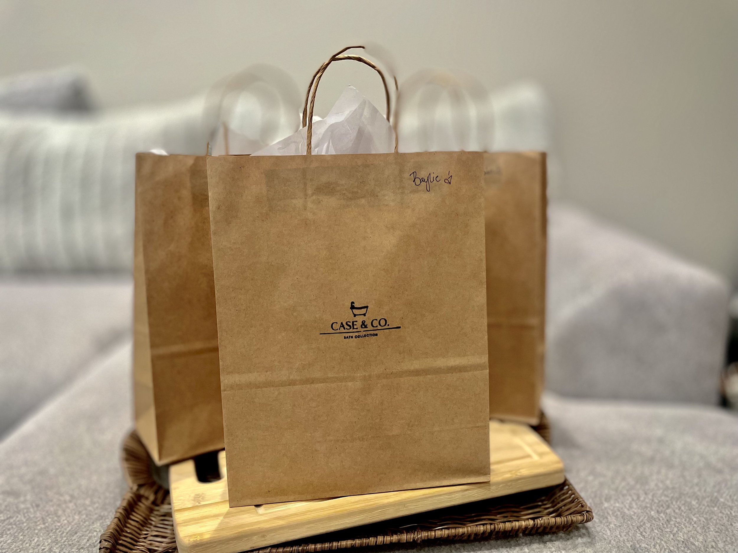 gift bag.jpg