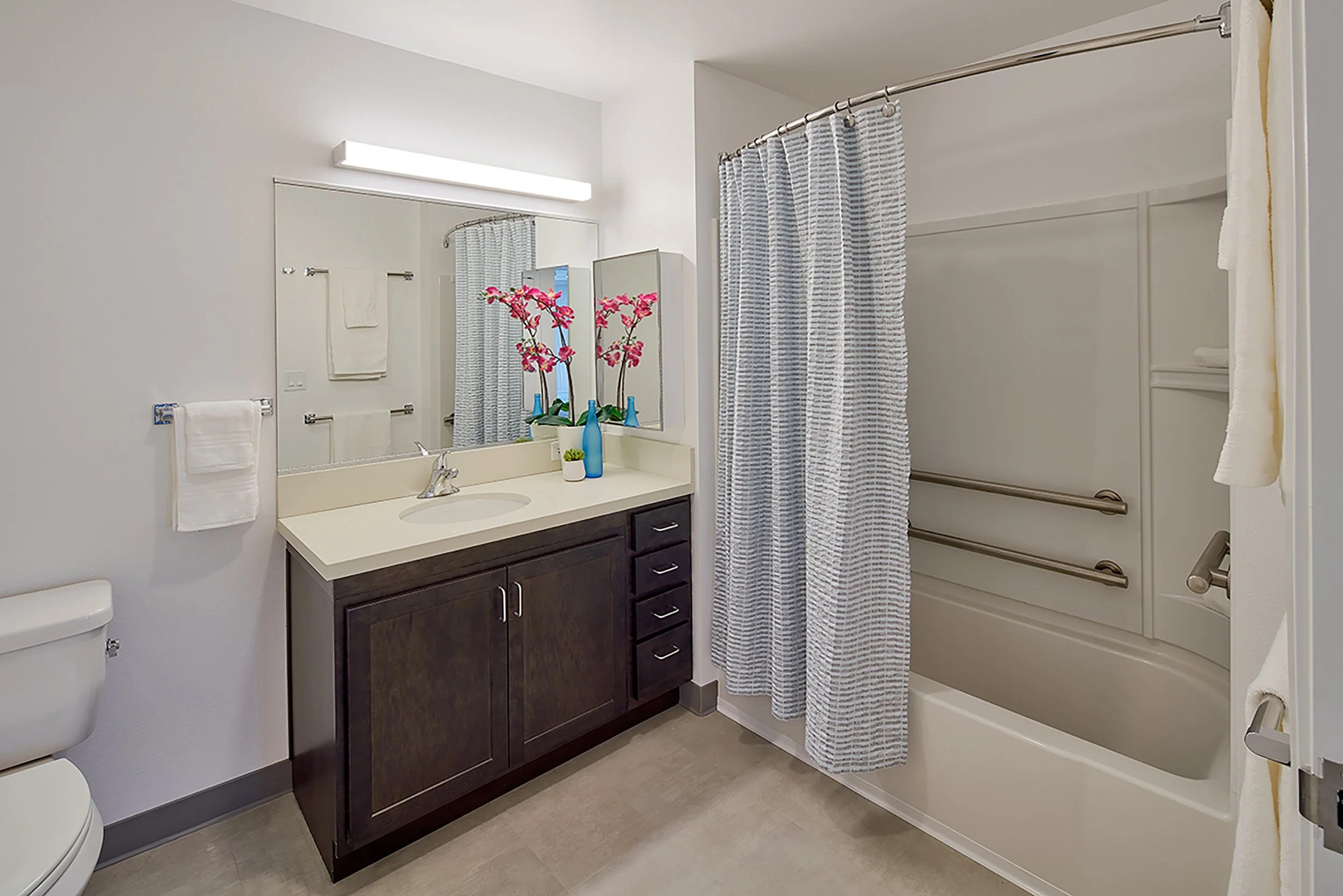 ya-studio-1101-connecticut-bath.jpg