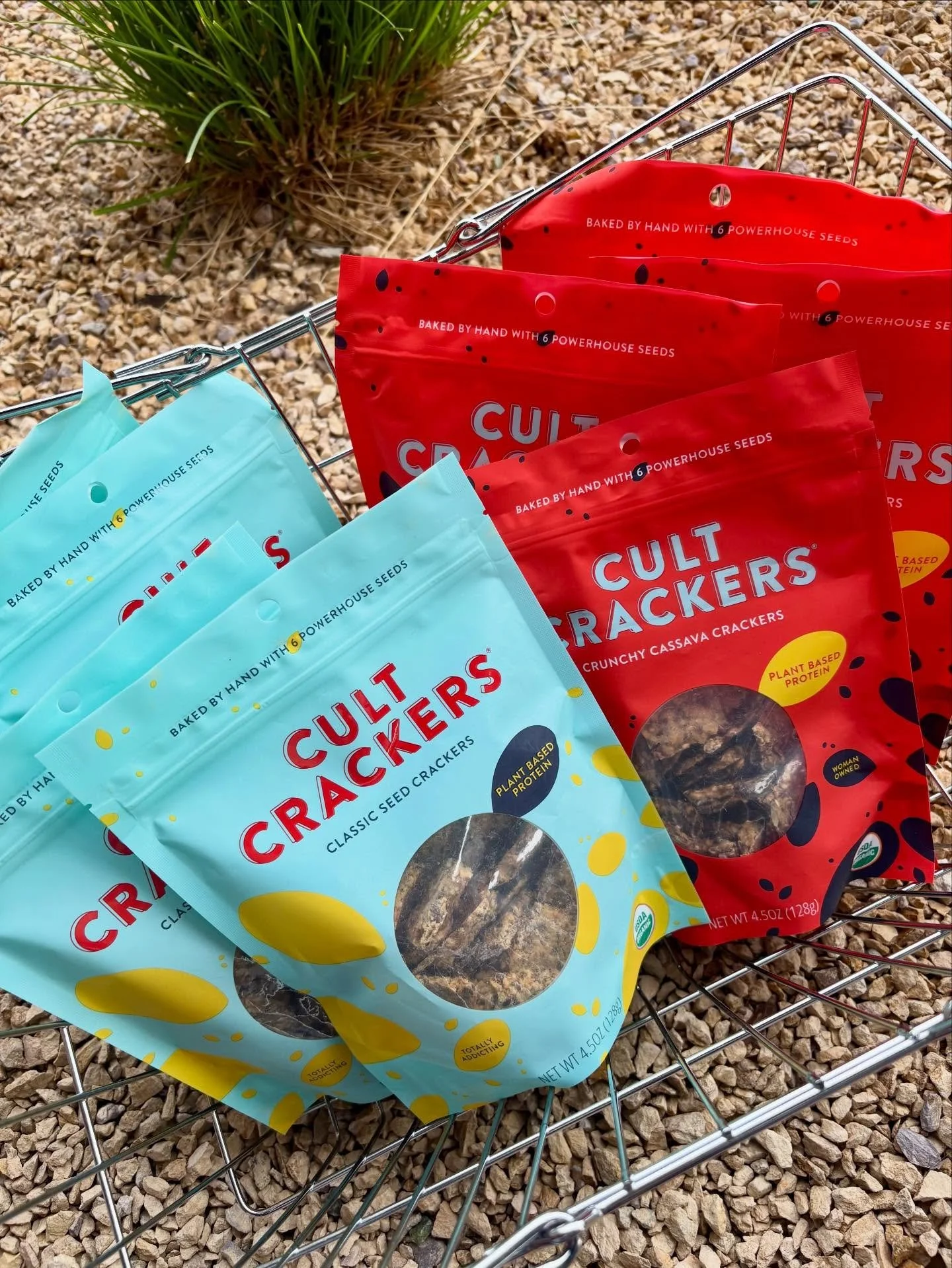 Simple, crunchy, delicious - Cult Crackers never miss! 

Pro tip: they&rsquo;re amazing on any salad!🥗