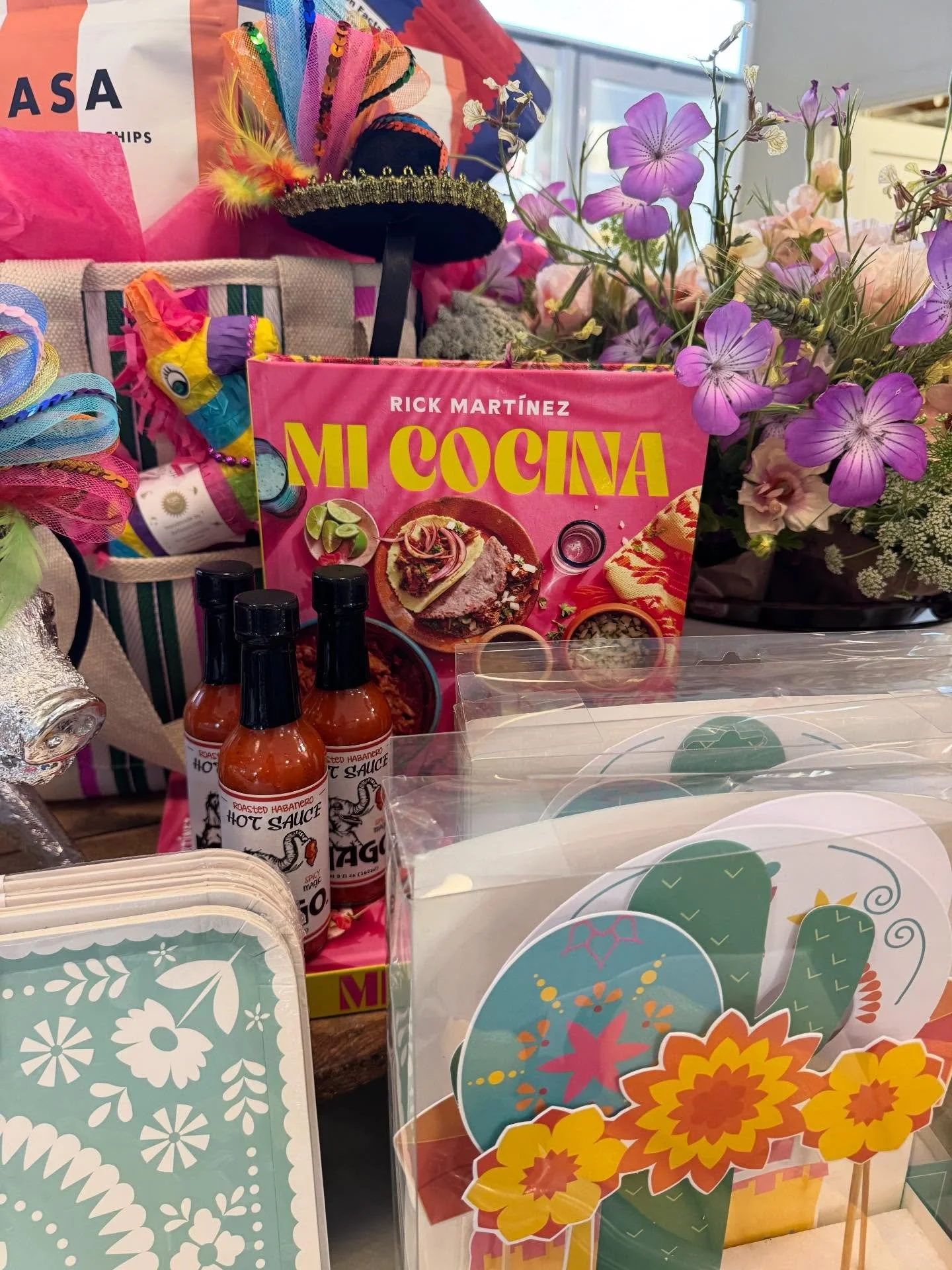 Celebrate Cinco de Mayo with food + fun! We are stocked with entrees, chips, dips, handcrafted hot sauce, artisanal tortillas, party supplies, gifts and more! 🪅 🌈