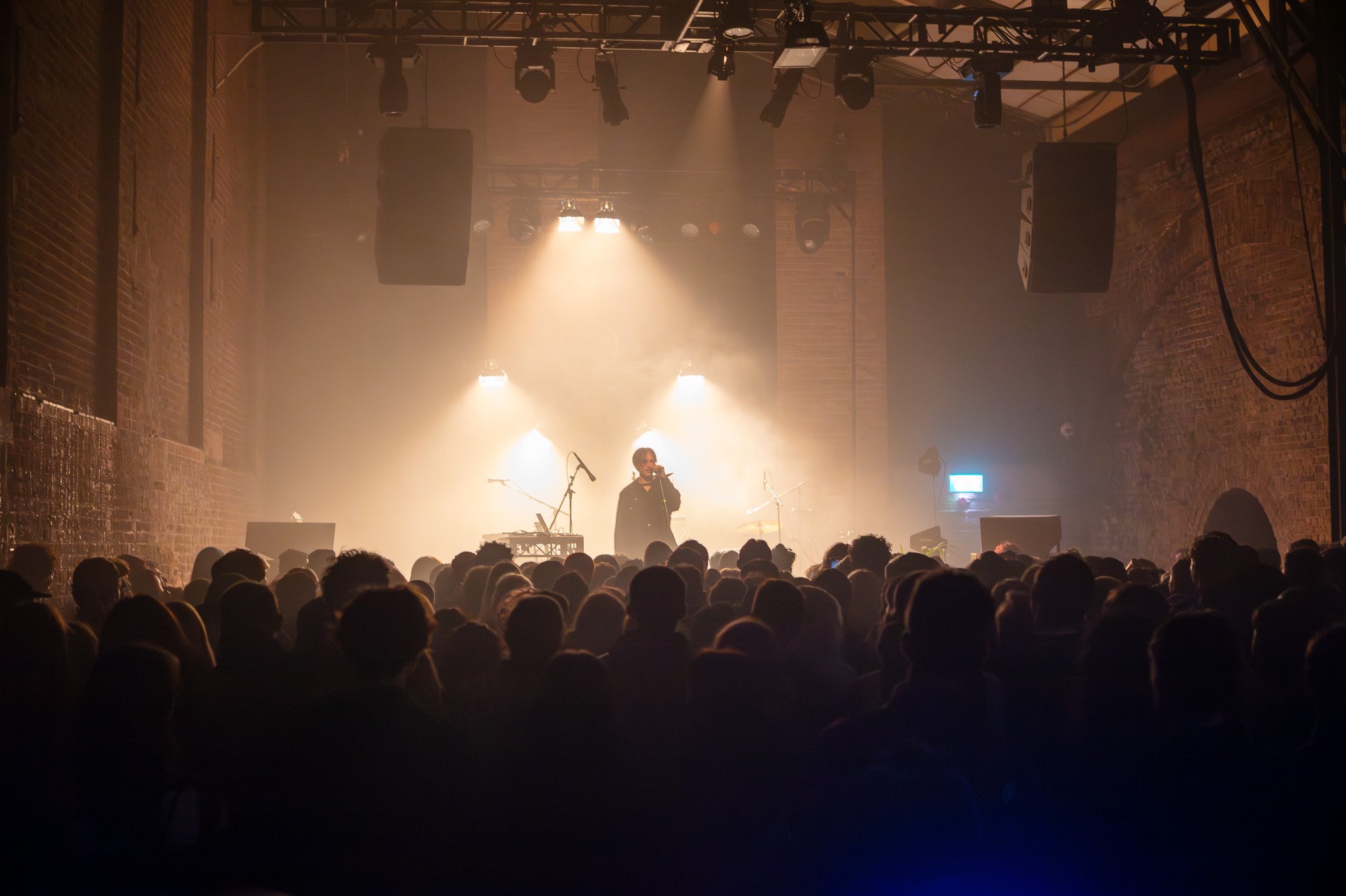 Concrete Husband_Eartheater_Standard-19.jpg