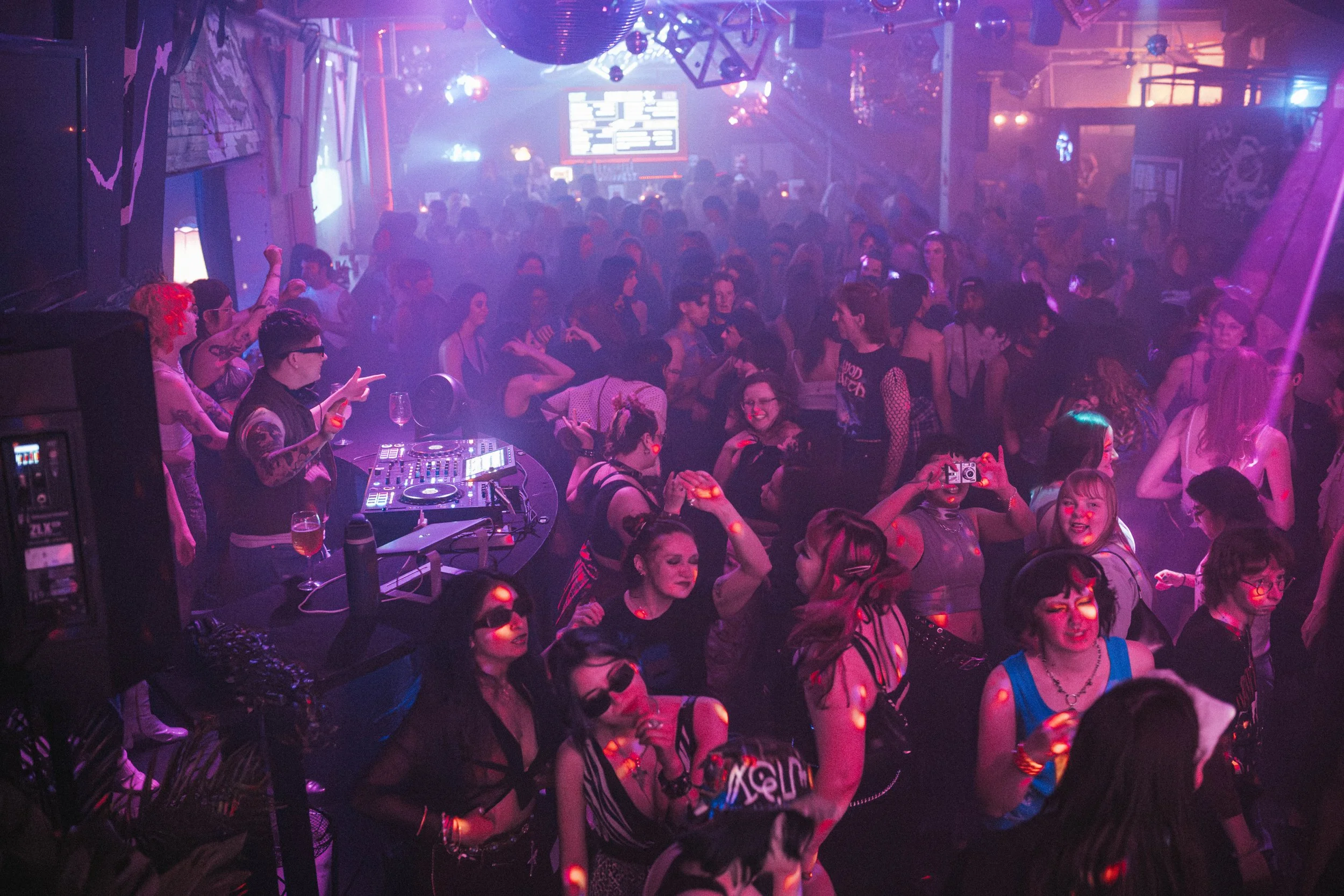 RIOTgrrrl-may8-jesseRAYphoto-2818.jpg