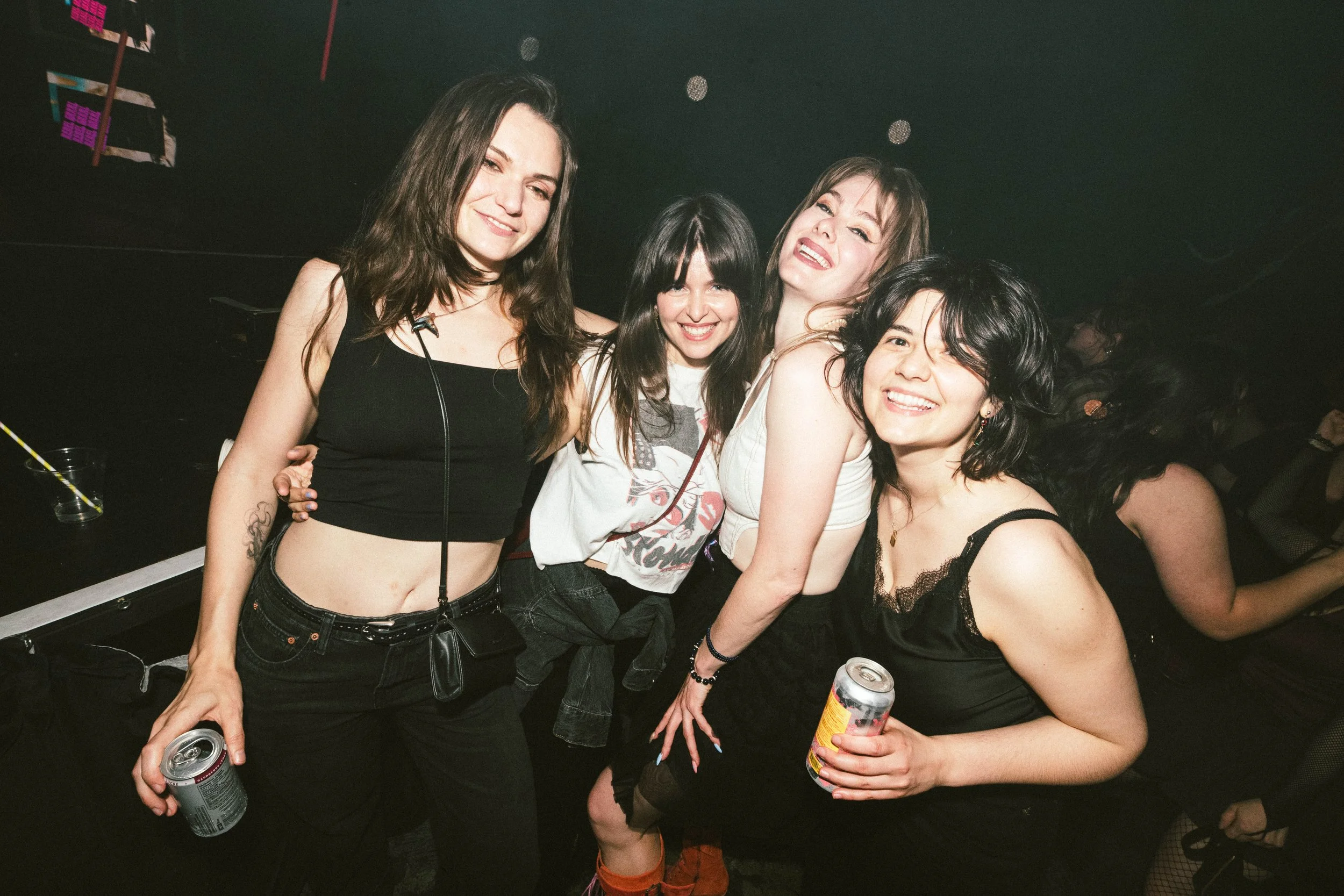 RIOTgrrrl-may8-jesseRAYphoto-2865.jpg