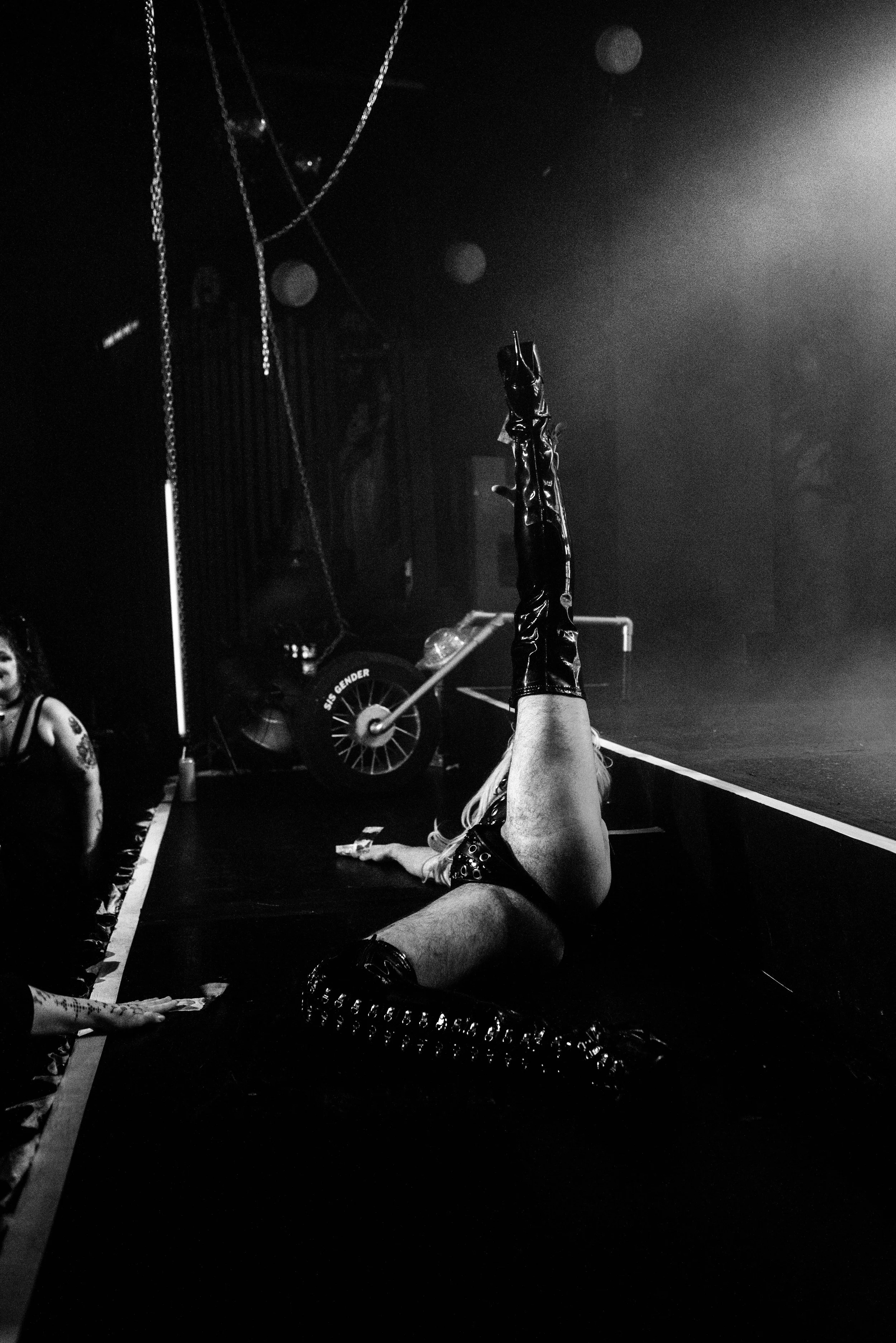 RIDE-may9-B&W-jesseRAYphoto-1721.jpg
