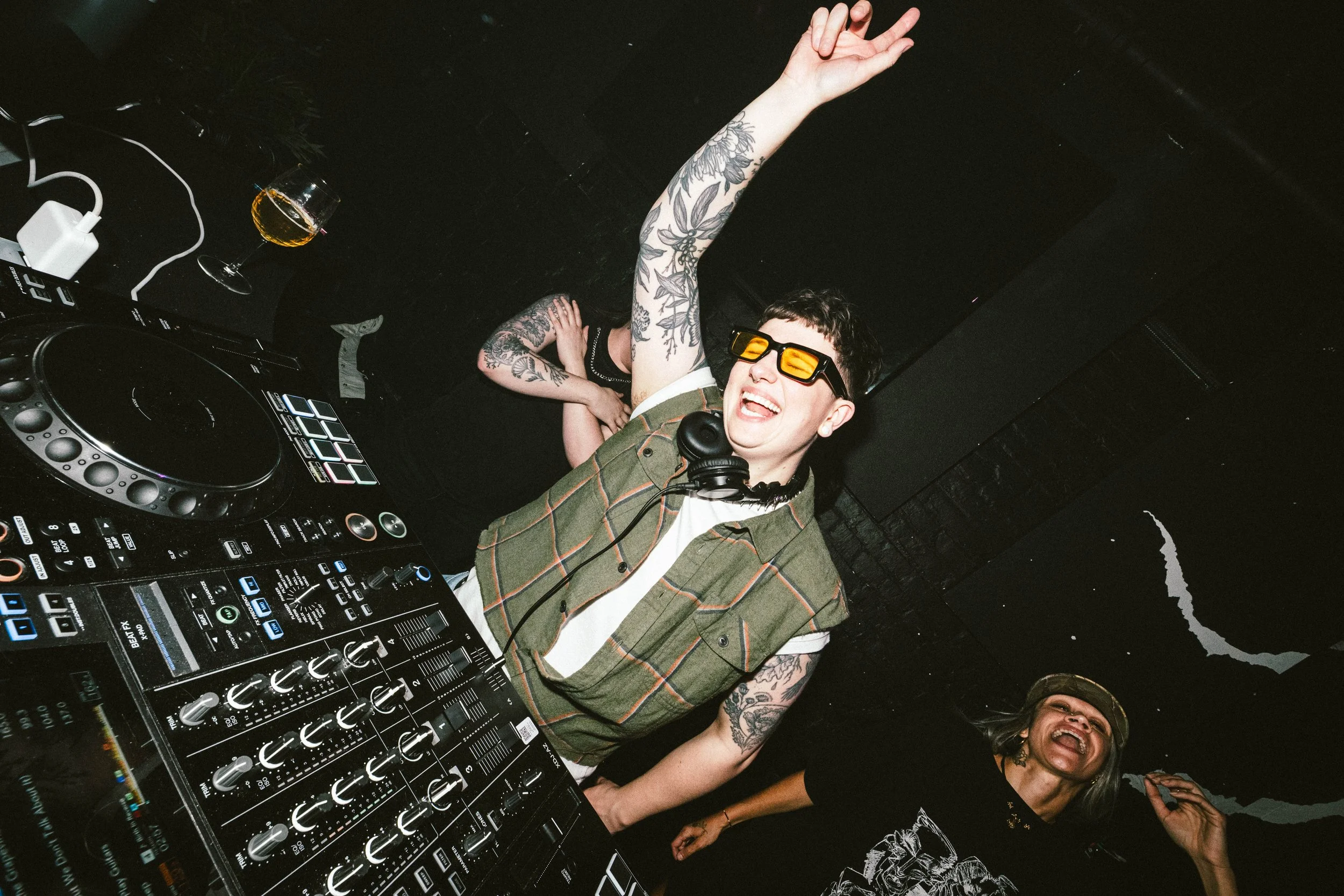 RIOTgrrrl-may8-jesseRAYphoto-2849.jpg