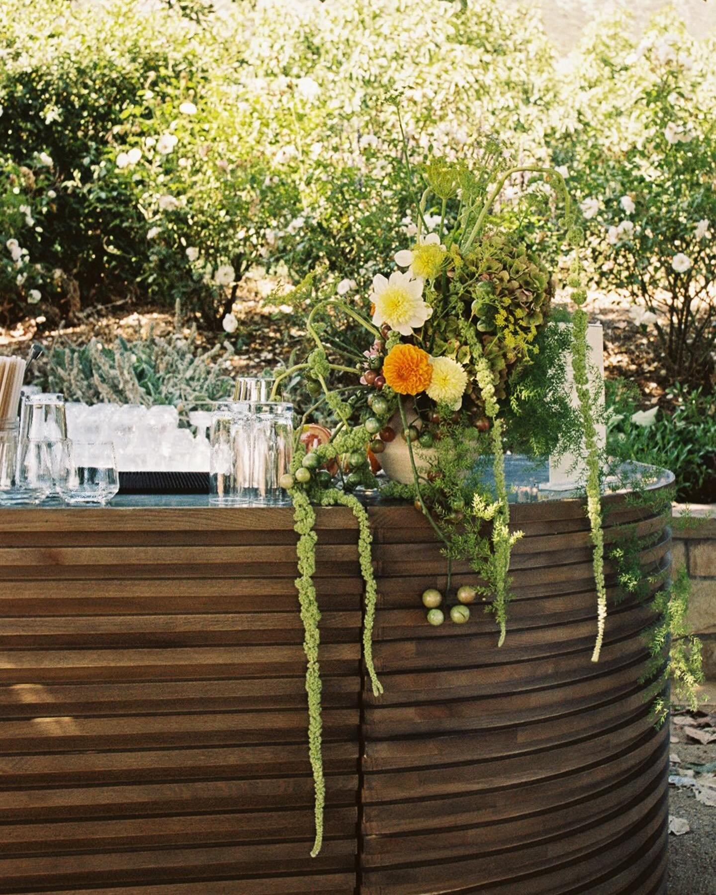 Floral elegance and culinary delight&mdash;the secret to unforgettable events. We work with local florists who bring your event to life with stunning floral arrangements while we handle your menu of deliciously crafted dishes. (@aivyfloralstudio)

#C