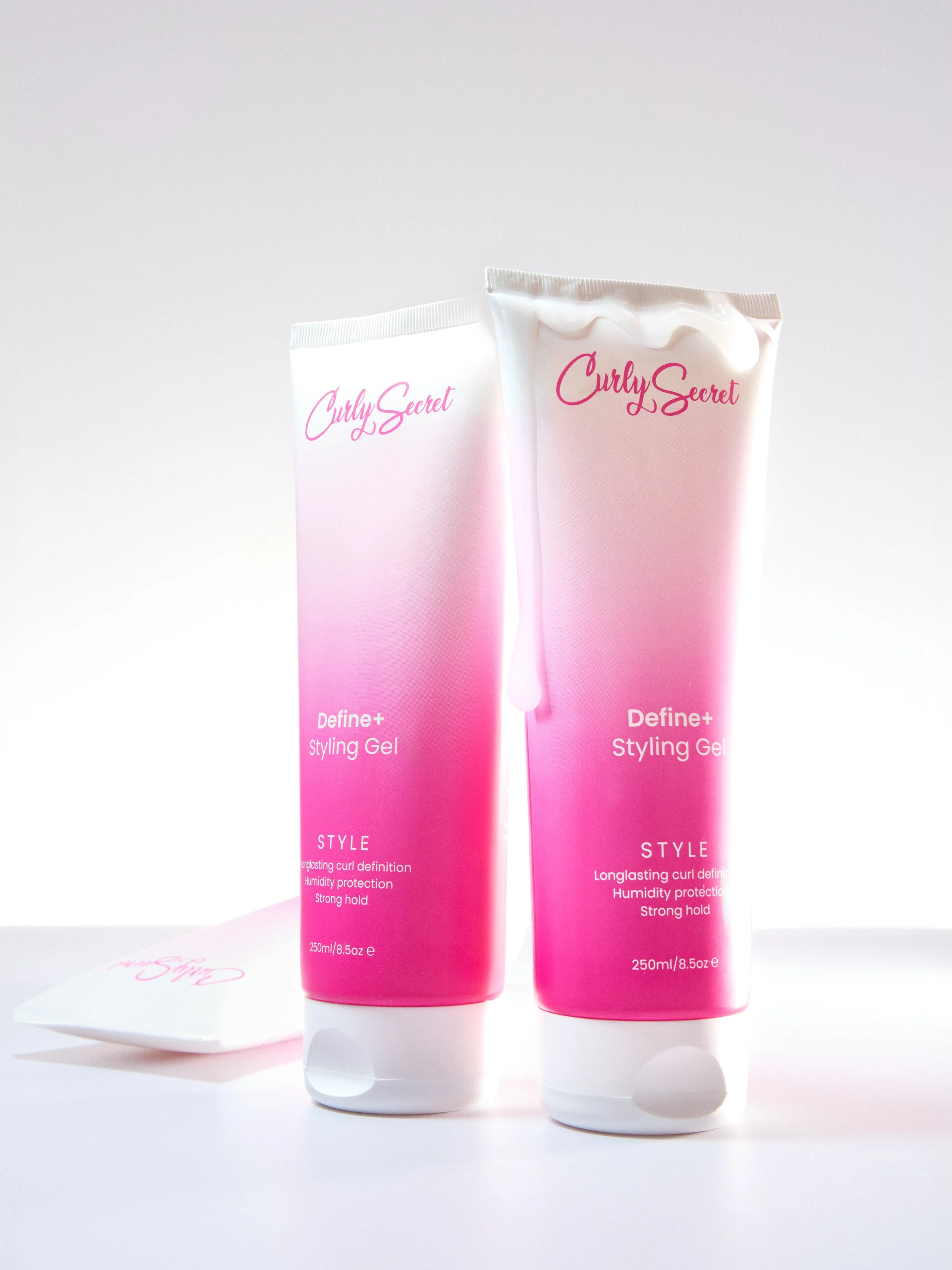 Curly Secret_Gel Tube Define_June 20261752.jpg