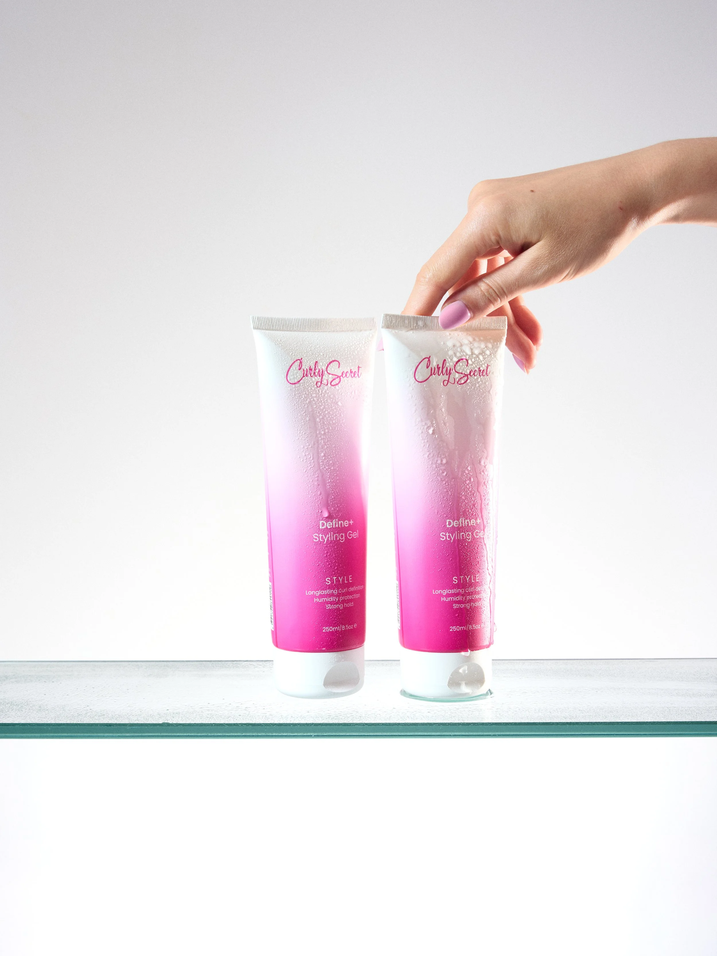 Curly Secret_Gel Tube Define_June 20261868.jpg