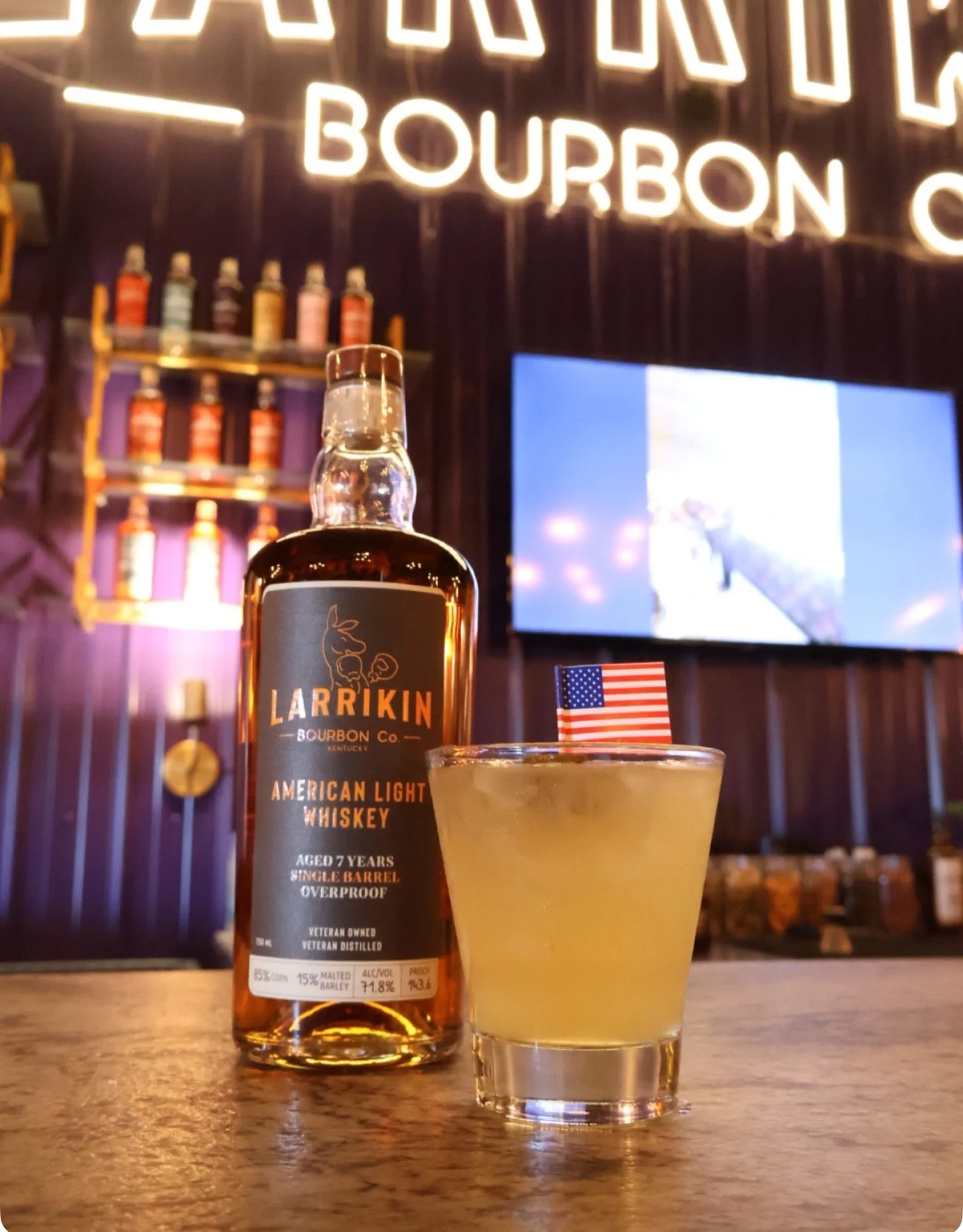 Best way to handle Mondays? Probably with Larrikin American Light Whiskey. Or even better, a Monday Melbourne Mule 🥃