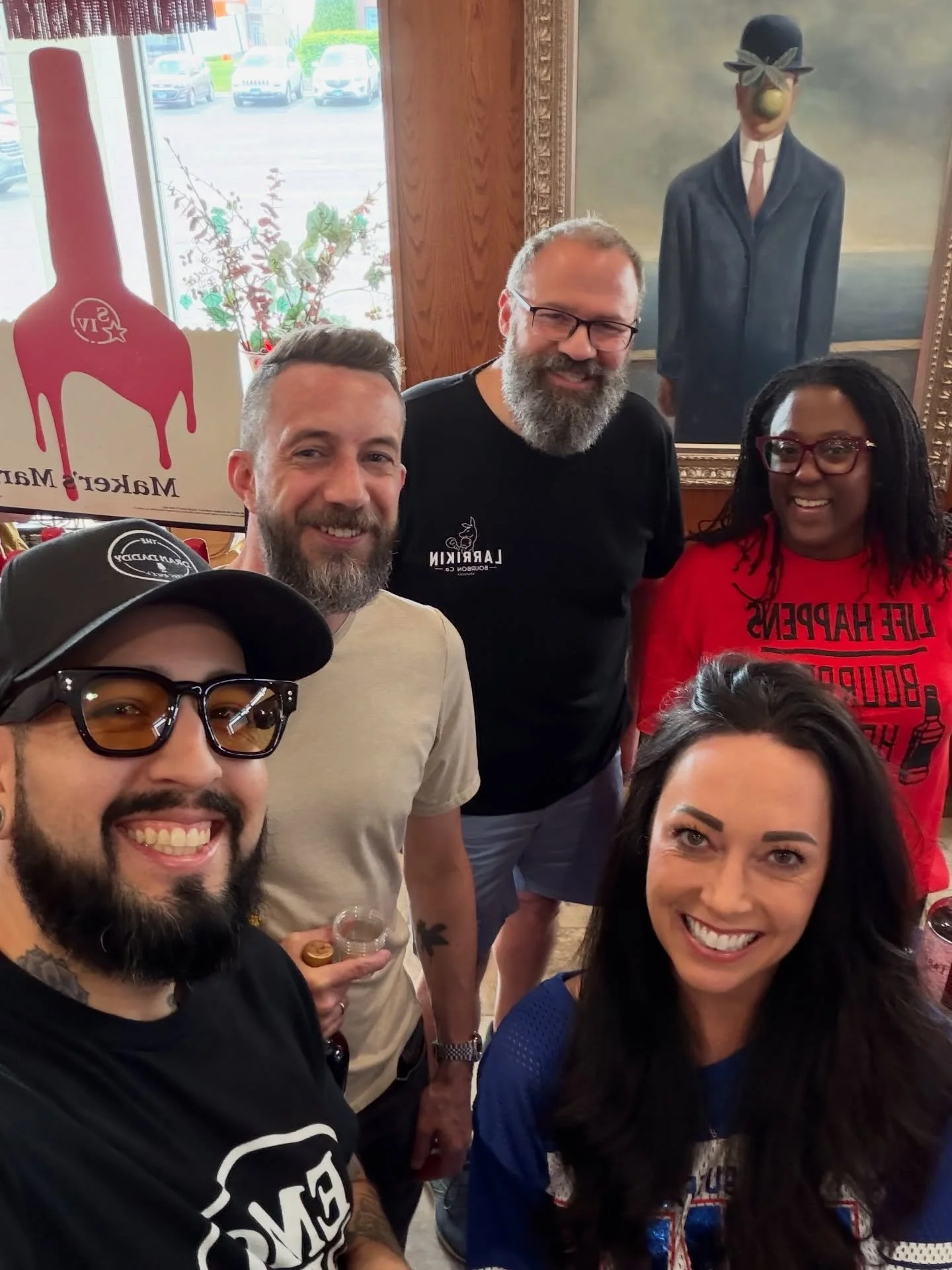A Malloy&rsquo;s get together 💜 We will be at Malloy&rsquo;s Glen Ellyn until 5pm!