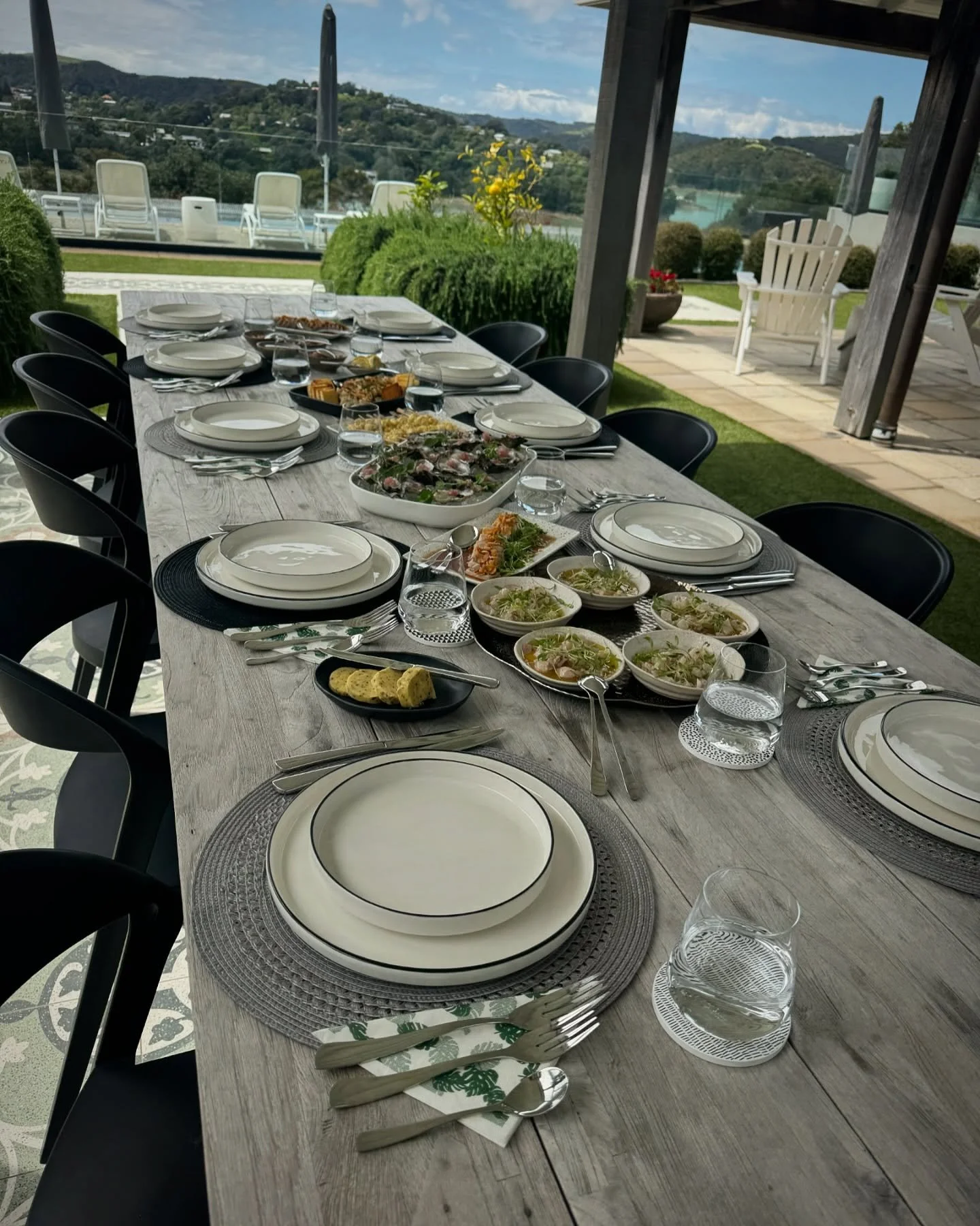 Long lunches are here and yesterday&rsquo;s one at Putiki Estate featuring a seafood selection of Te Matuku Bay Oysters, Grilled Crayfish, Tuna Tartare, Kingfish Tataki, Snapper Ceviche &amp; Scampi Skewers were truly appreciated by our very special 