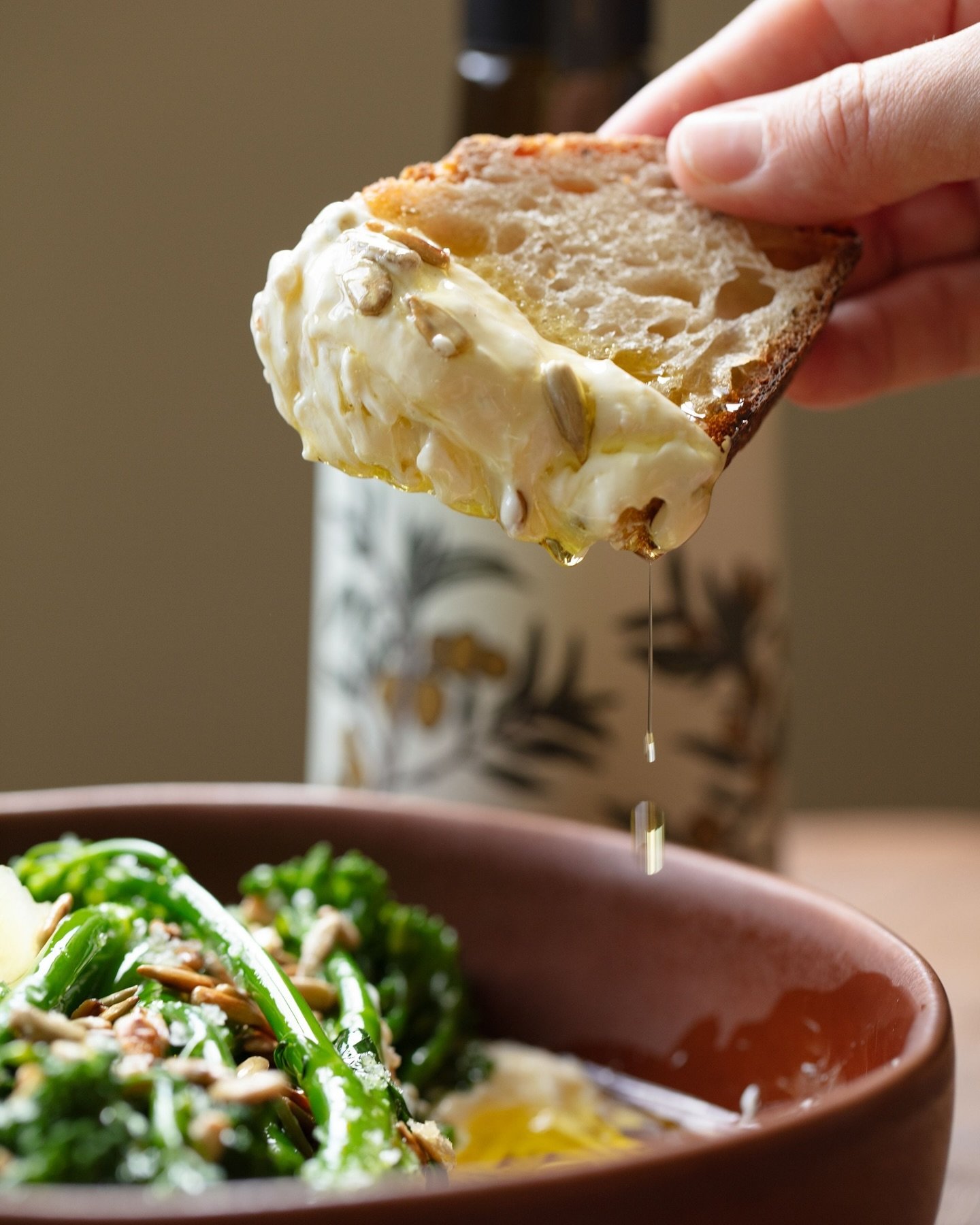 Zesty Broccolini, Burrata Cheese, Toasted Seeds &amp; a generous amount of @allpressolivegroves Olive Oil 👌🏽

#waiheke
#waihekechef
#waihekeisland 
#privatechef 
#instagood 
#fundining