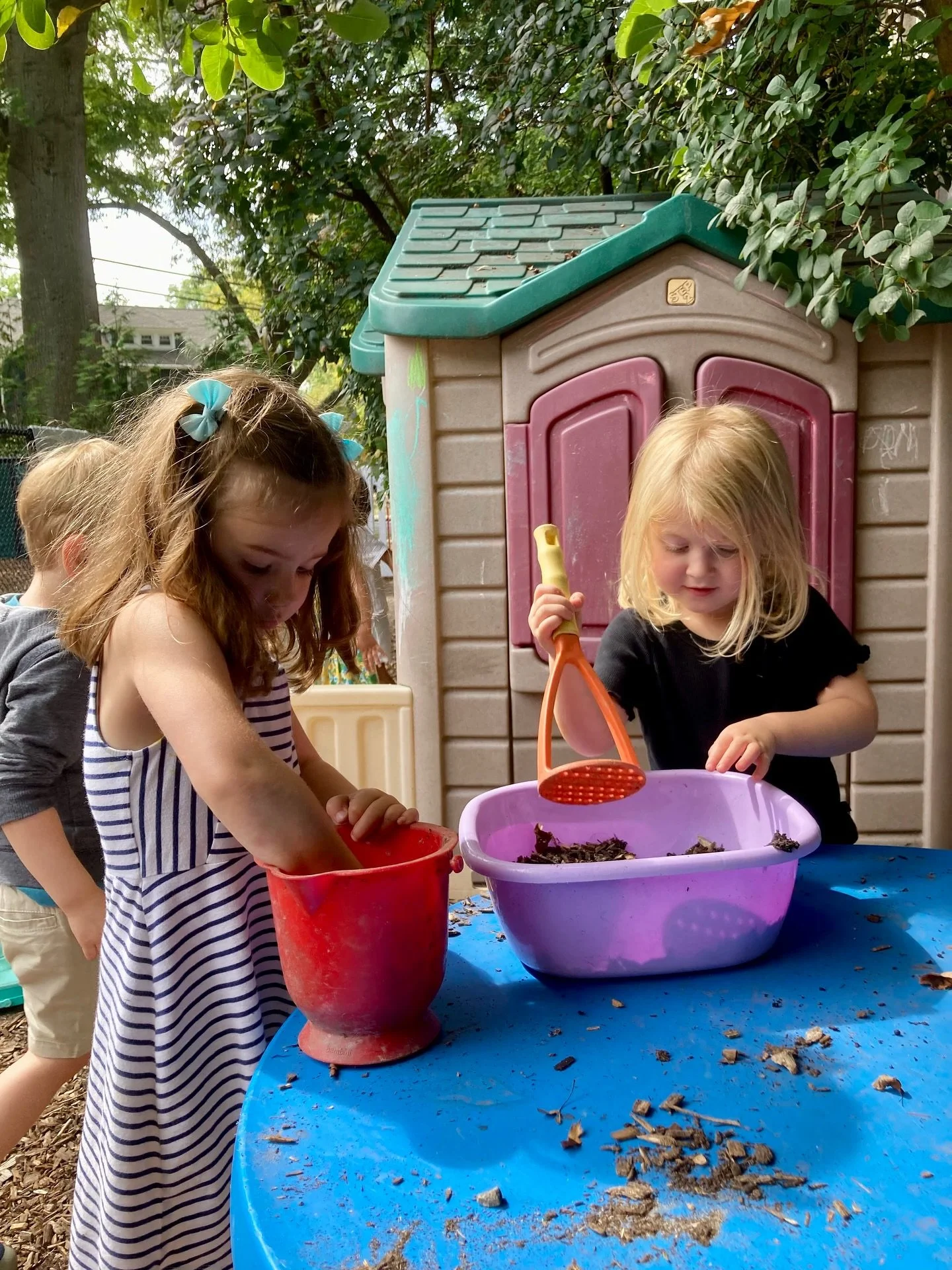 One of our favorite things about Prospect Preschool is that children can CHOOSE how they&rsquo;d like to learn about the weekly theme in their classroom. 😊 

Children may choose to play a game, to draw, to complete a puzzle, to sing a song, to read 