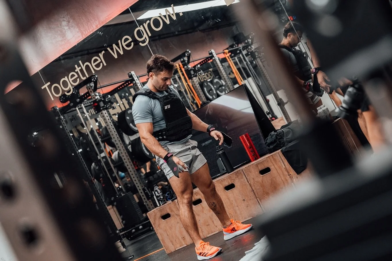 MOVE. MIND. UNITE.

He&rsquo;s done it again. 
24 hours - 600 pull ups, 1200 push ups, 1800 squats, with a 9kg weighted vest.
One powerful cause. One united community. 

Thank you for coming together and moving together for this incredible initiative