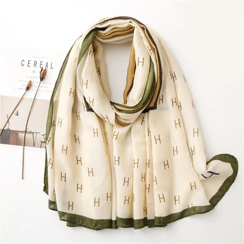 Letter-Color-Matching-Spring-And-Autumn-Seaside-Shawl-Scarf-Dual-use (3).jpeg