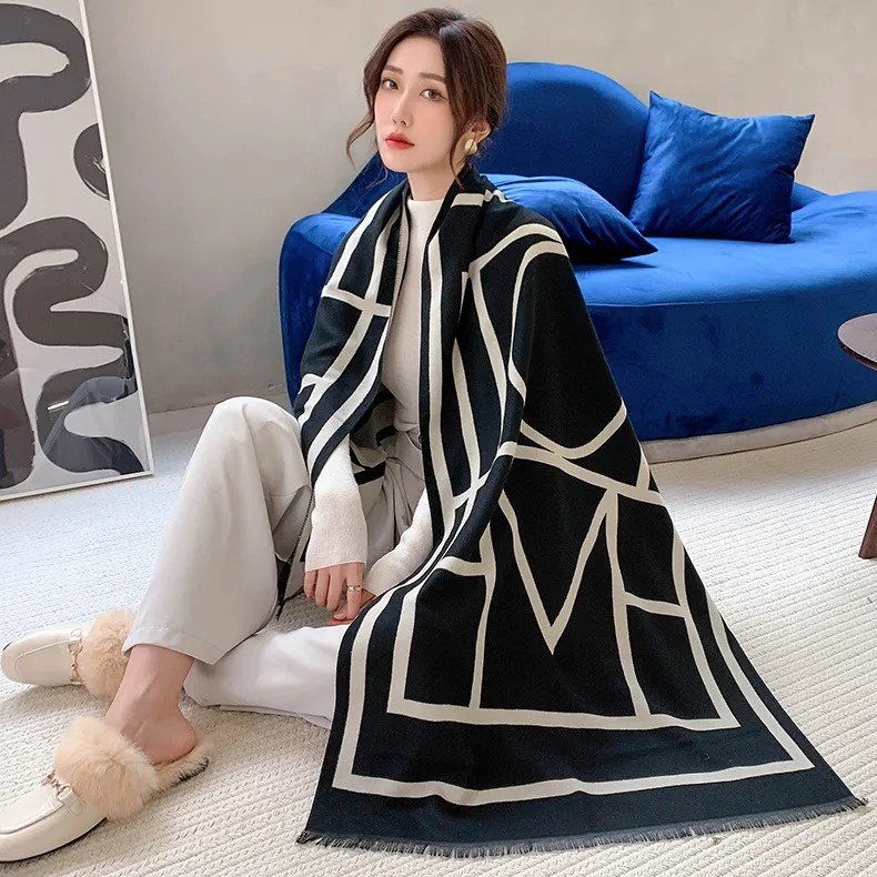 Women-s-Basic-Simple-Style-Color-Block-Plaid-Monogram-Imitation-Cashmere-Shawl8.jpeg