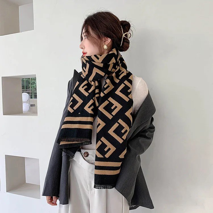 Women-s-Basic-Simple-Style-Color-Block-Plaid-Monogram-Imitation-Cashmere-Shawl2.jpeg