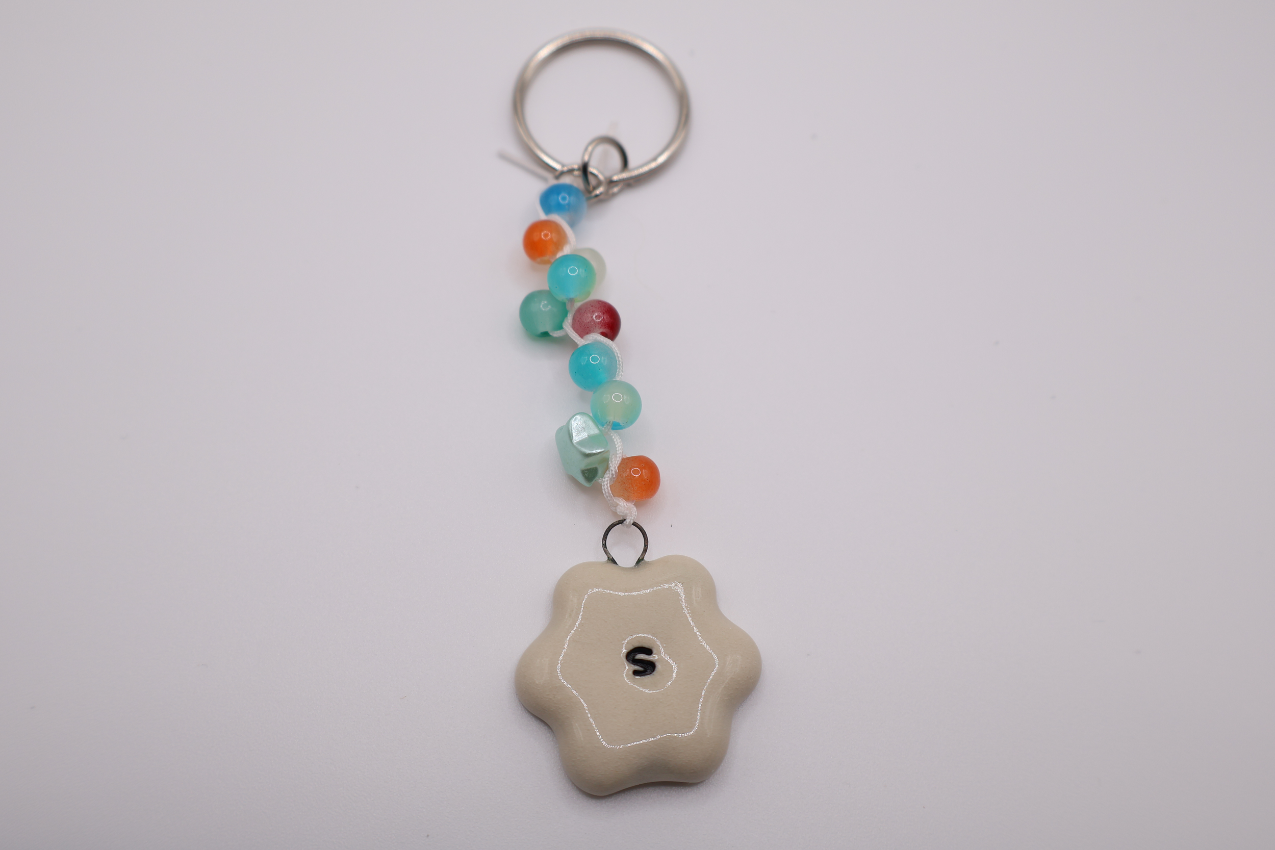 letter keychain blue orange.png