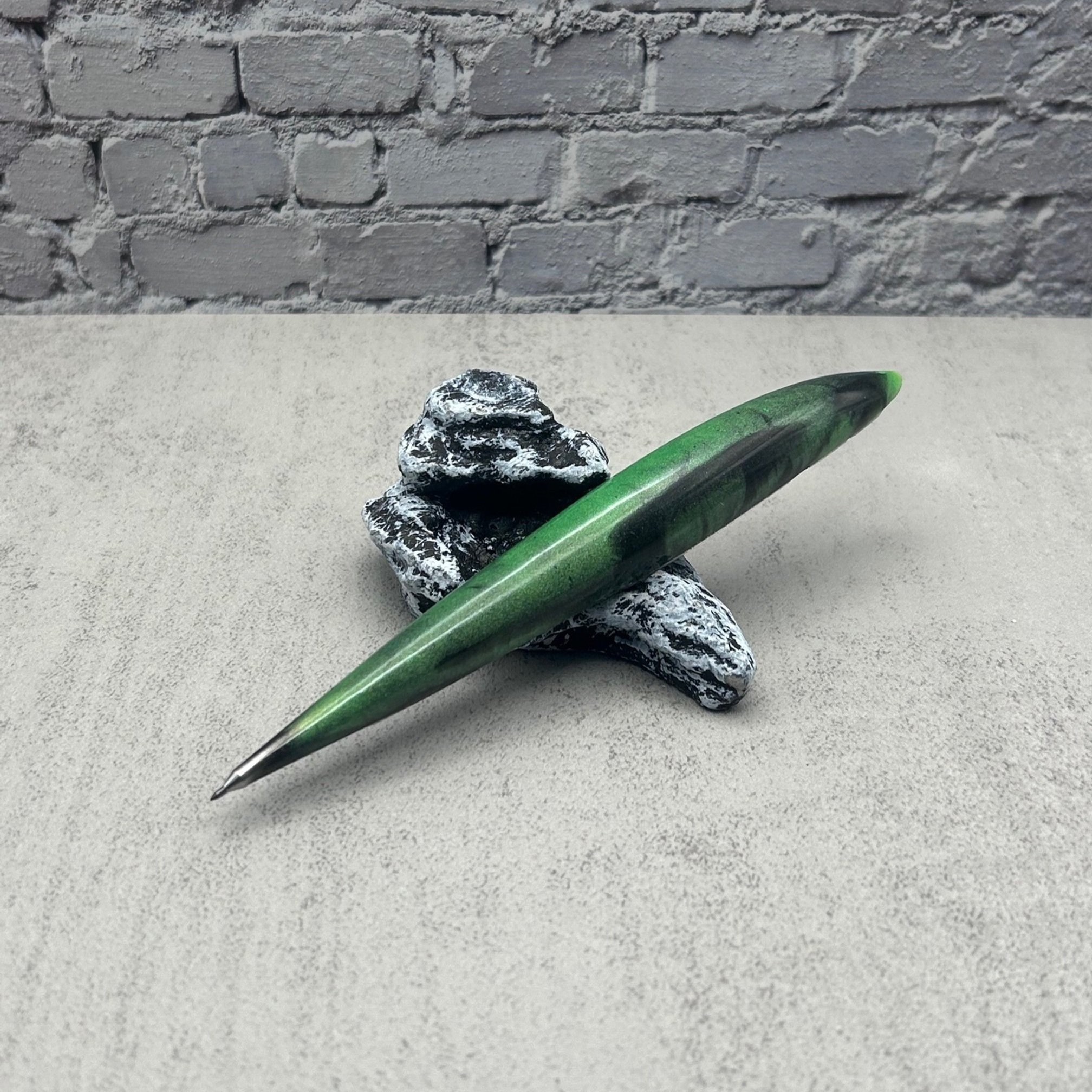 Graffiti Art Supplies & Custom Scribes.