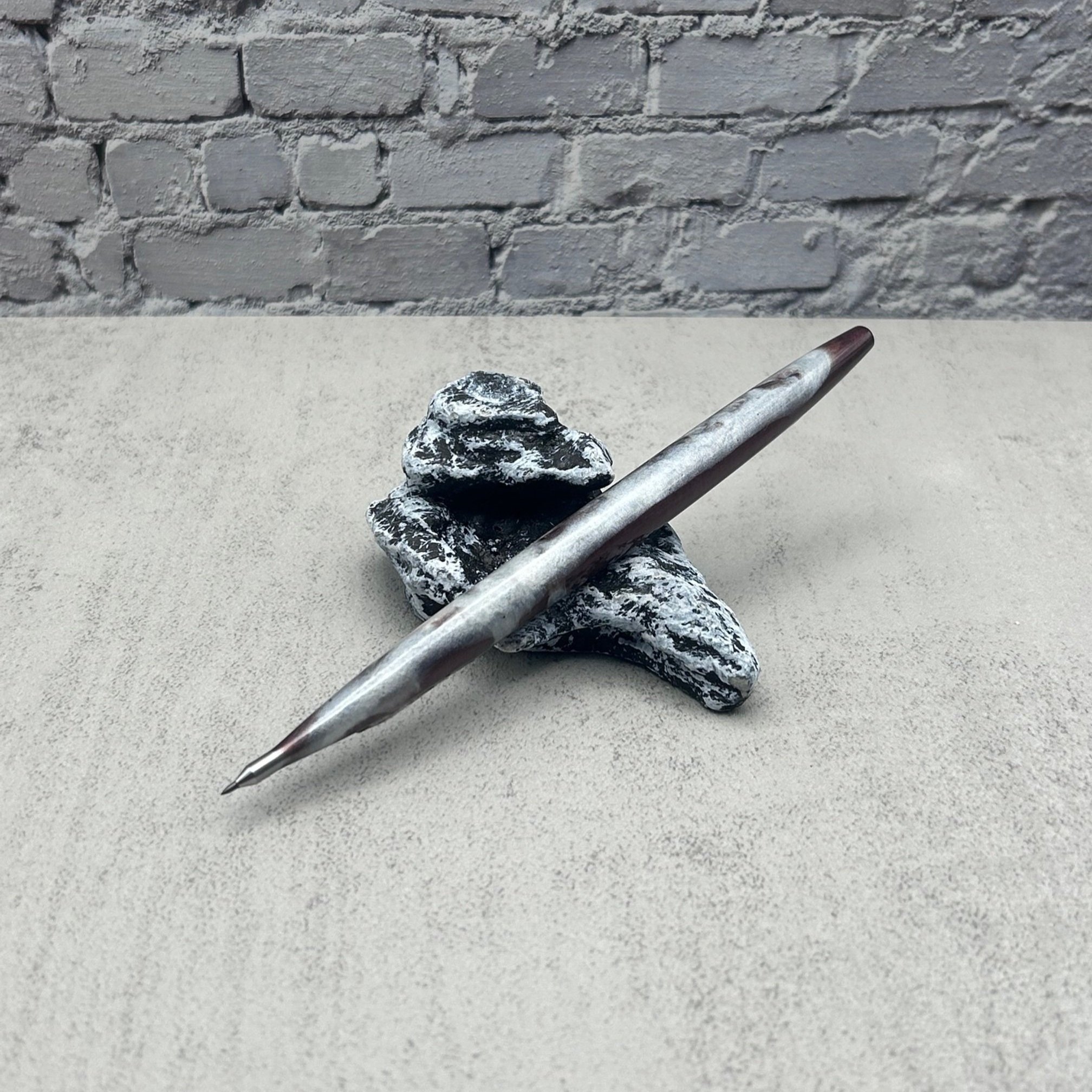 Custom Graffiti Art Supplies. Scribes.