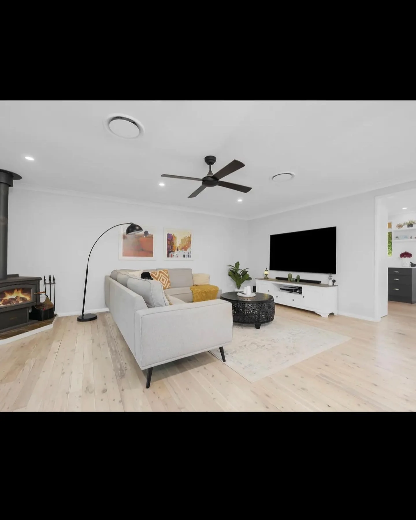 This renovation project ticked all the boxes 📦 

✅Complete re-wire of an 80&rsquo;s home 
✅Lighting 
✅Power
✅Fans
✅Data
✅Security 

The Southern Connect team smashed this one💡⚡️💪🏼
#wollondillyelectrician #renovation #southernhighlandselectician #