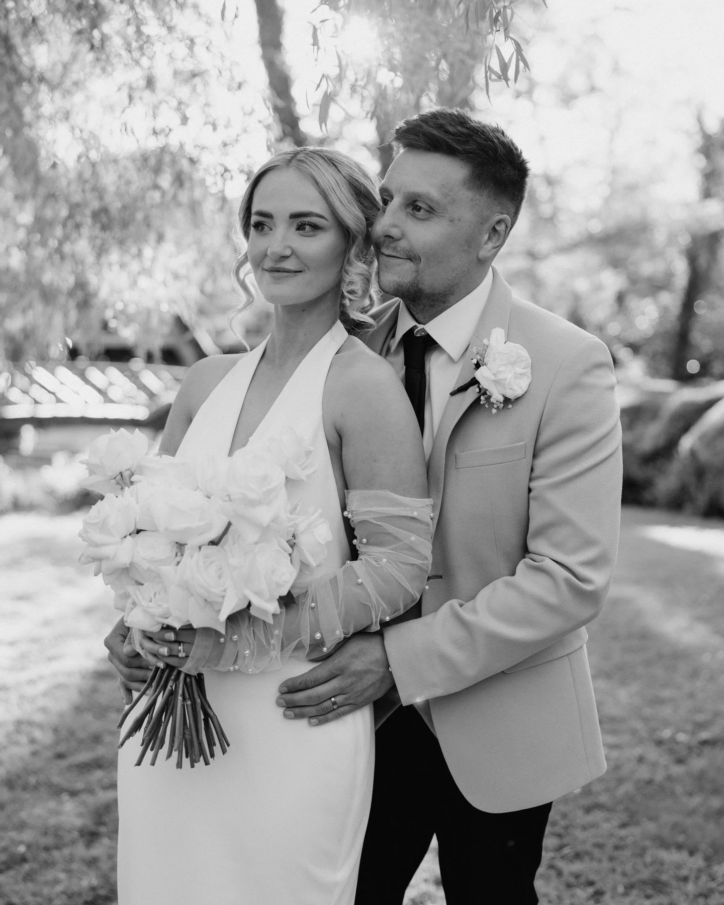 Stacey + Connor. 🕊️

Kicking off the season at the Mill Barns with sun, lots of champagne and nothing but good vibes. ✨

@themillbarnsvenue 
@p.s.visuals 
@elliepoolephotography 
@ehmakeupartistry_ 
@theshropshireweddingnanny 
@uplitevents
@sorsha.s