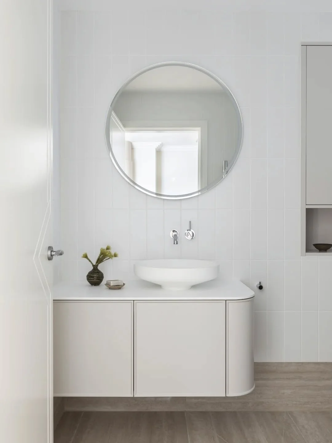 DUNDAS ST

Bathroom level up with @reecebathrooms

Builder: @level_built
Interior Design: @kristymcgregor
Joinery: @goldeneaglekitchens
Electrical: @new_genelectrical
Mirror: @remermirror

📸 @lulu_wells