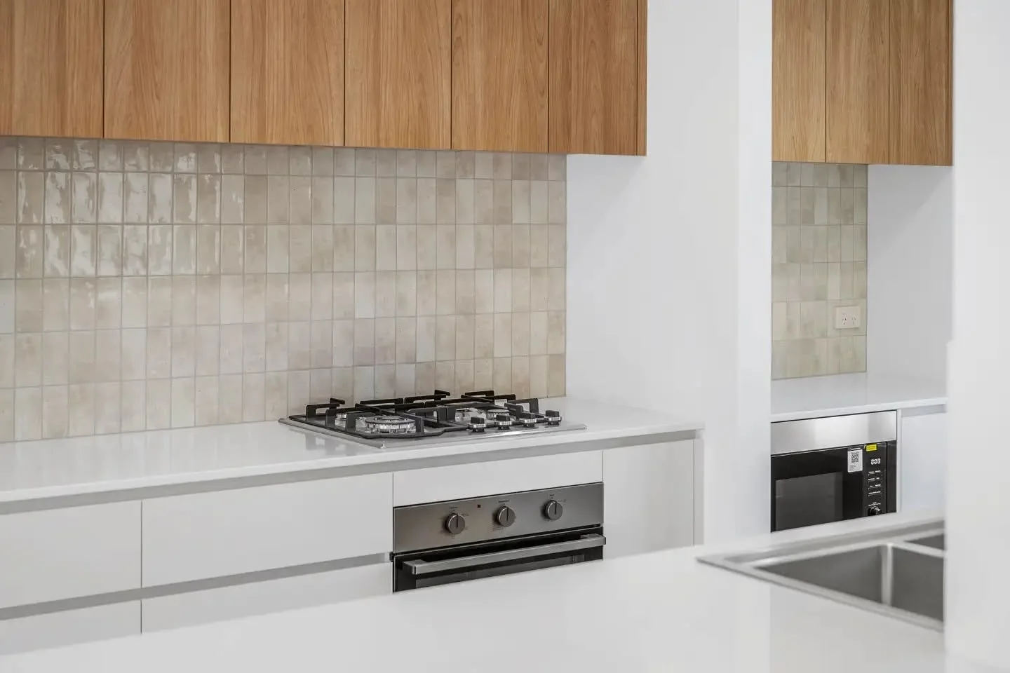 SHORT ST | Duplex Project

Stylish functional kitchen in one of our recent duplex developments.

Joinery @kostel_kitchens_bathrooms 
Tiles @glowtile_ 
Fixtures &amp; Fittings @fishersplumbing1 
Plumbing @affordableplumbing_mnc 
Flooring @luxeflooring