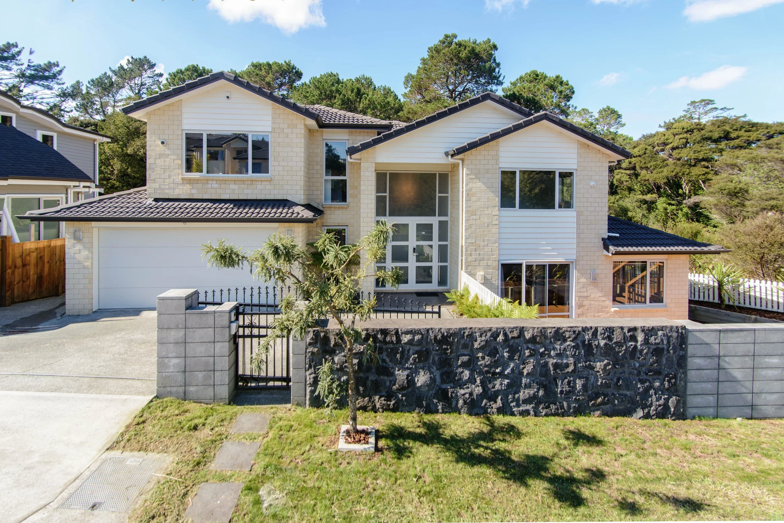 21 Silver Moon Rd - Niseko Real Estate Photographer
