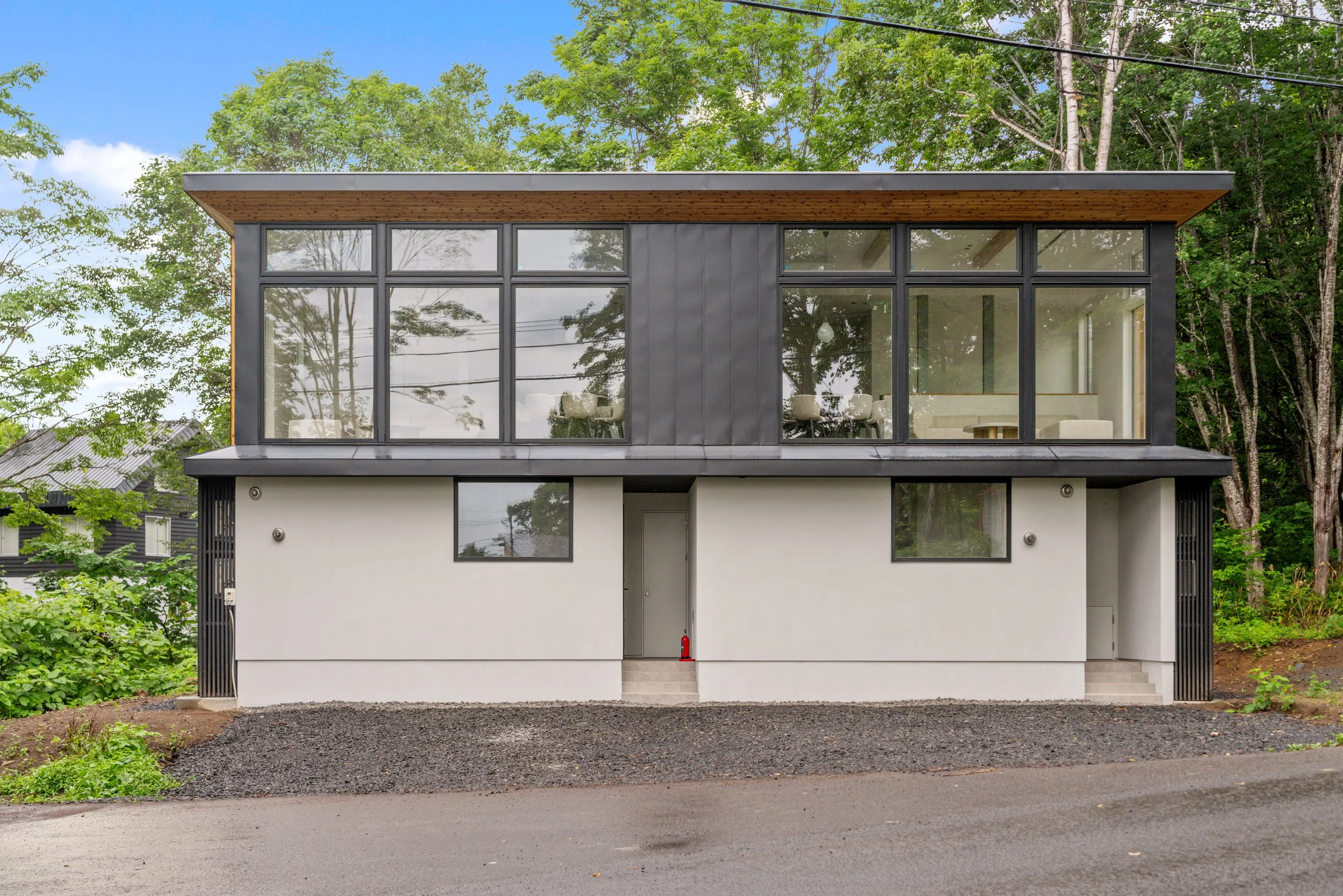 Hanazaki Royal Town - Niseko Real Estate Photographer