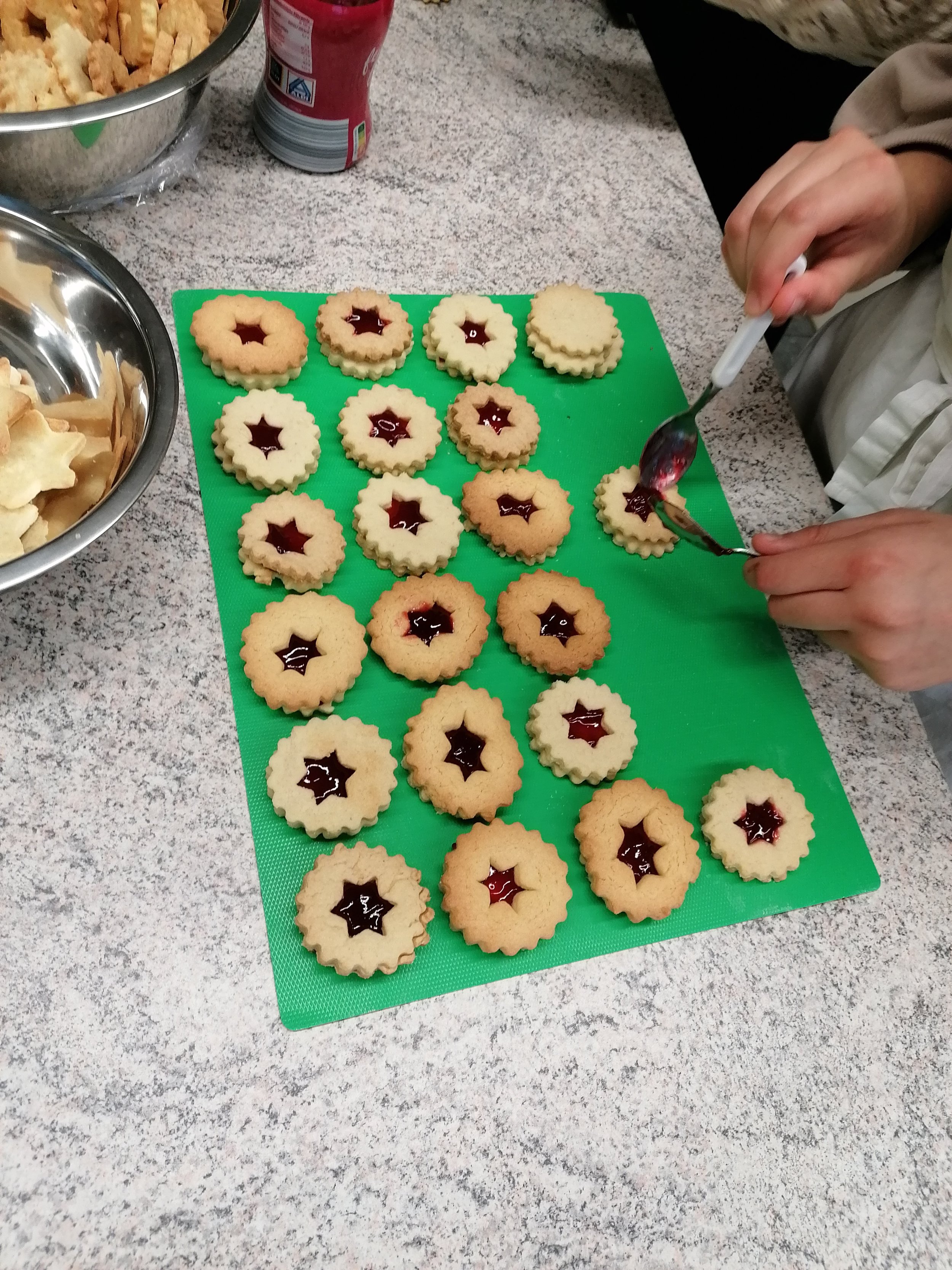 Klasse 7a bringt Glück in die Tafel