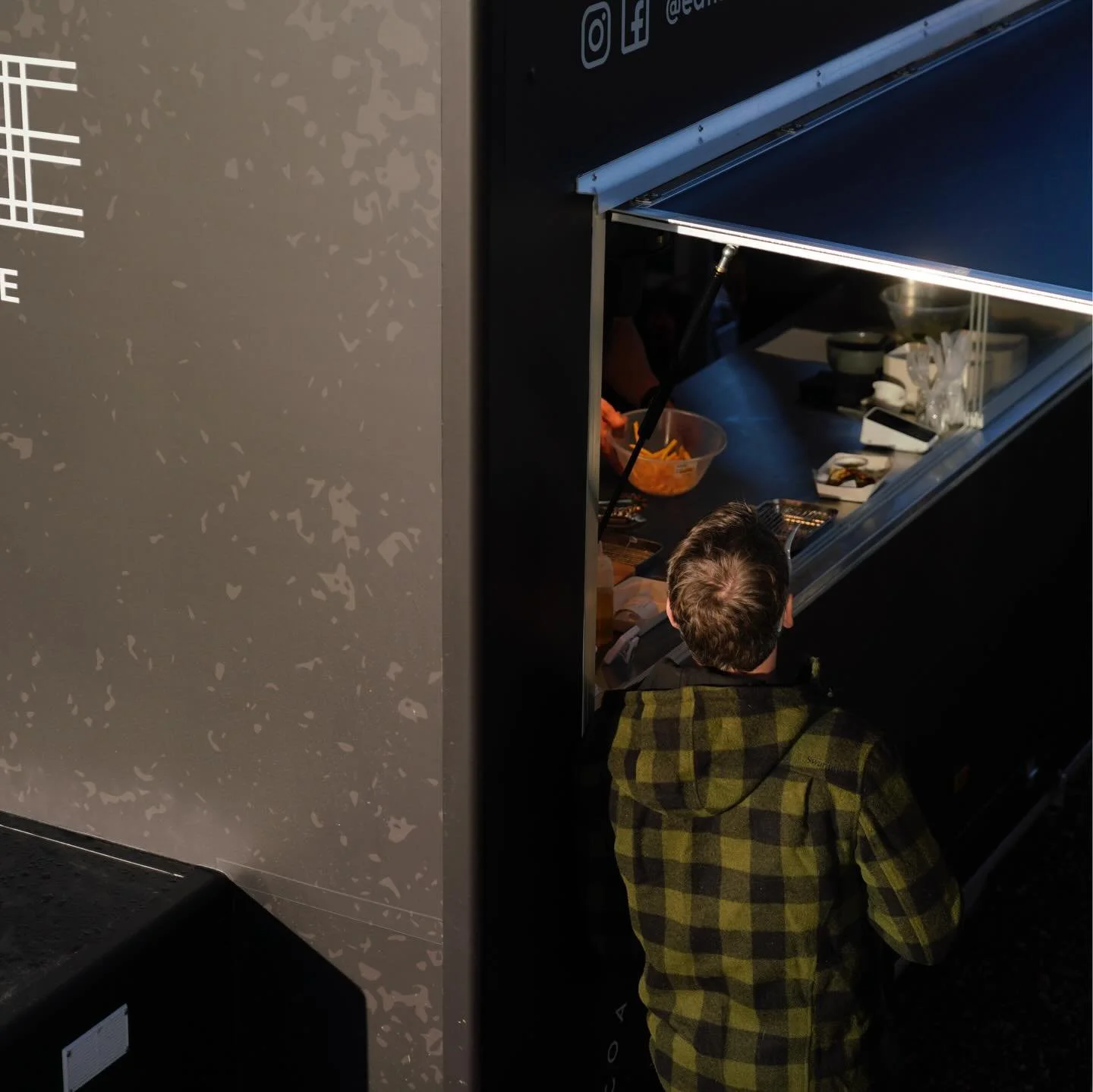 Come see us at @thenewport_inn this weekend!
Street food &bull; Apps &bull; Sweet treats &bull; Kids&rsquo; menu always available
Fri 4-late | Sat 12-10 🍴✨