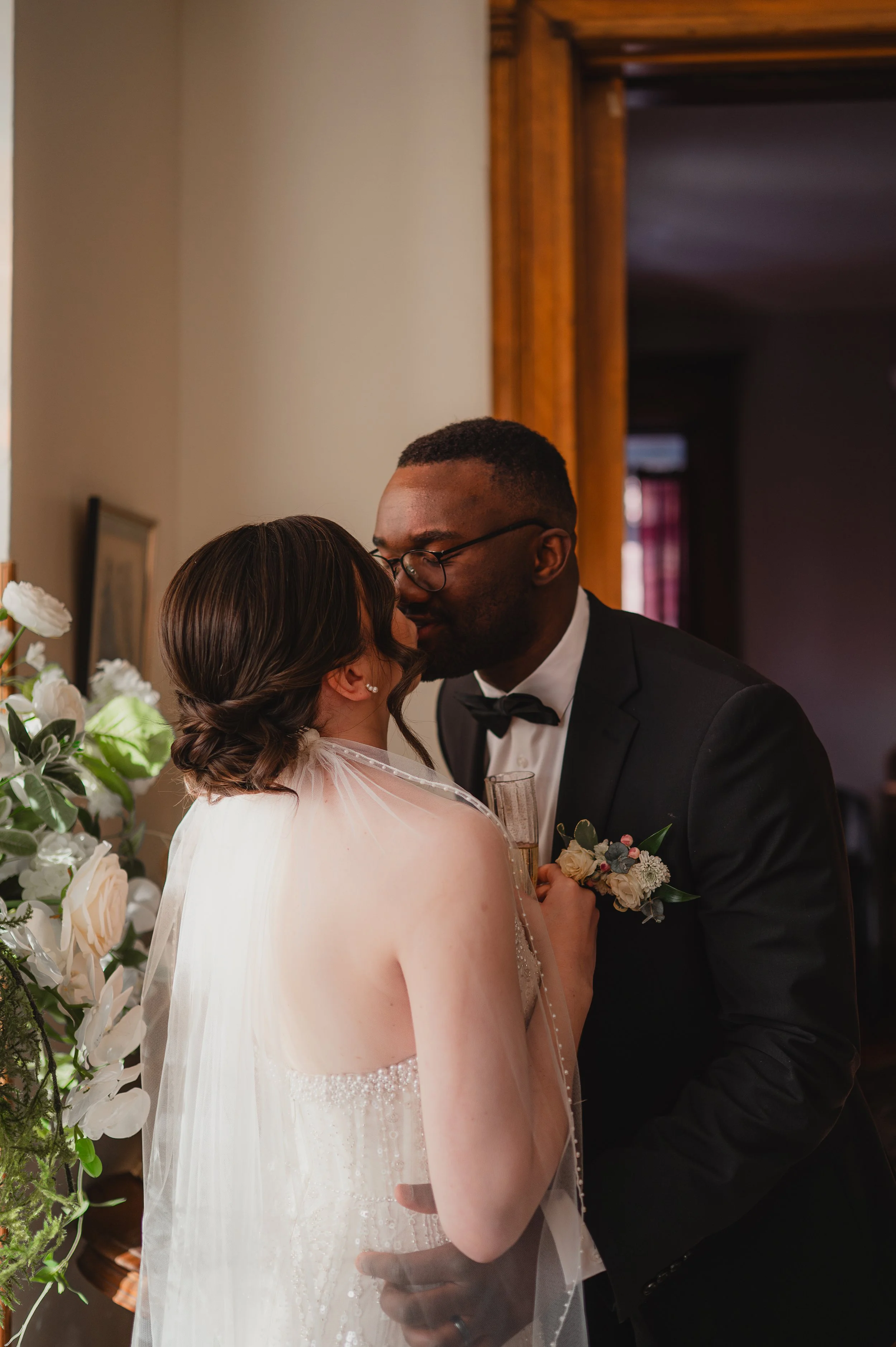 SHAYNA & BRUNO’S OLD-MONEY AIRBNB MICROWEDDING IN COUNCIL BLUFFS