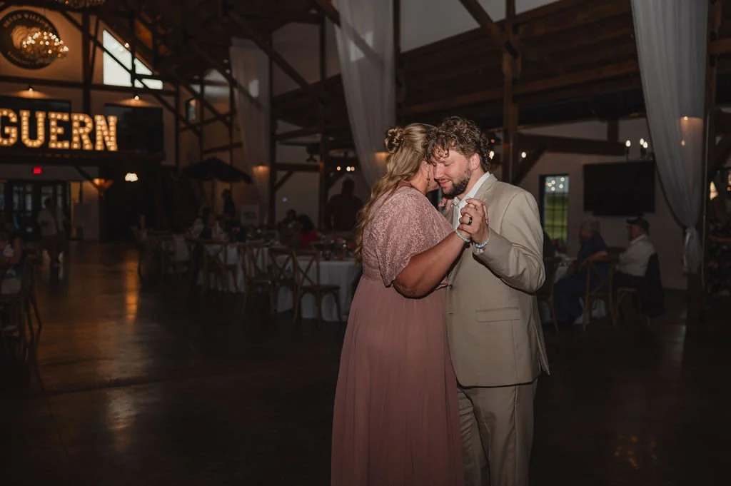 ElissaDamesPhoto_RileyNoahWedding_Reception-154.jpg