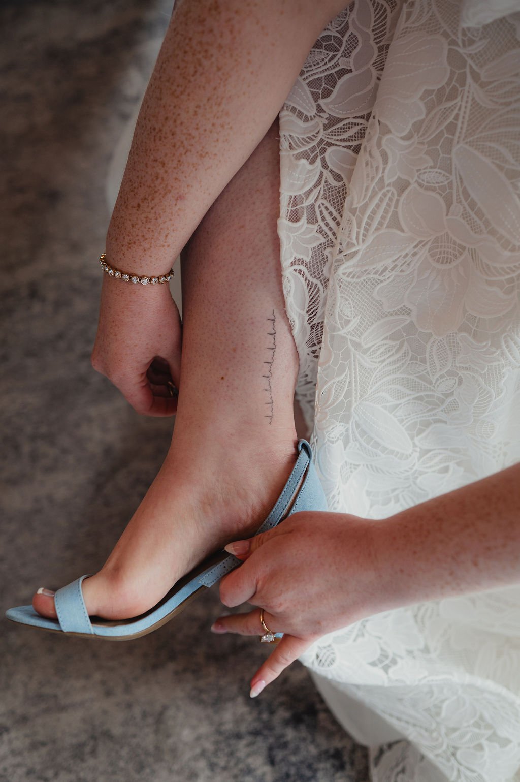 ElissaDamesPhoto_RileyNoah_GettingReady-41.jpg