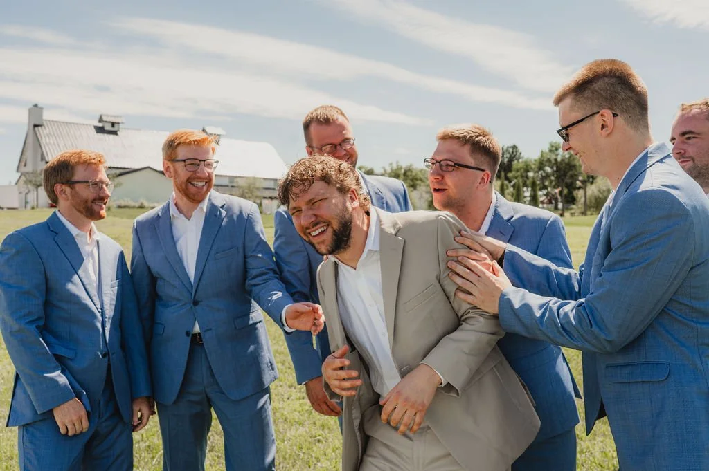 ElissaDamesPhoto_RileyNoah_WeddingParty-11.jpg