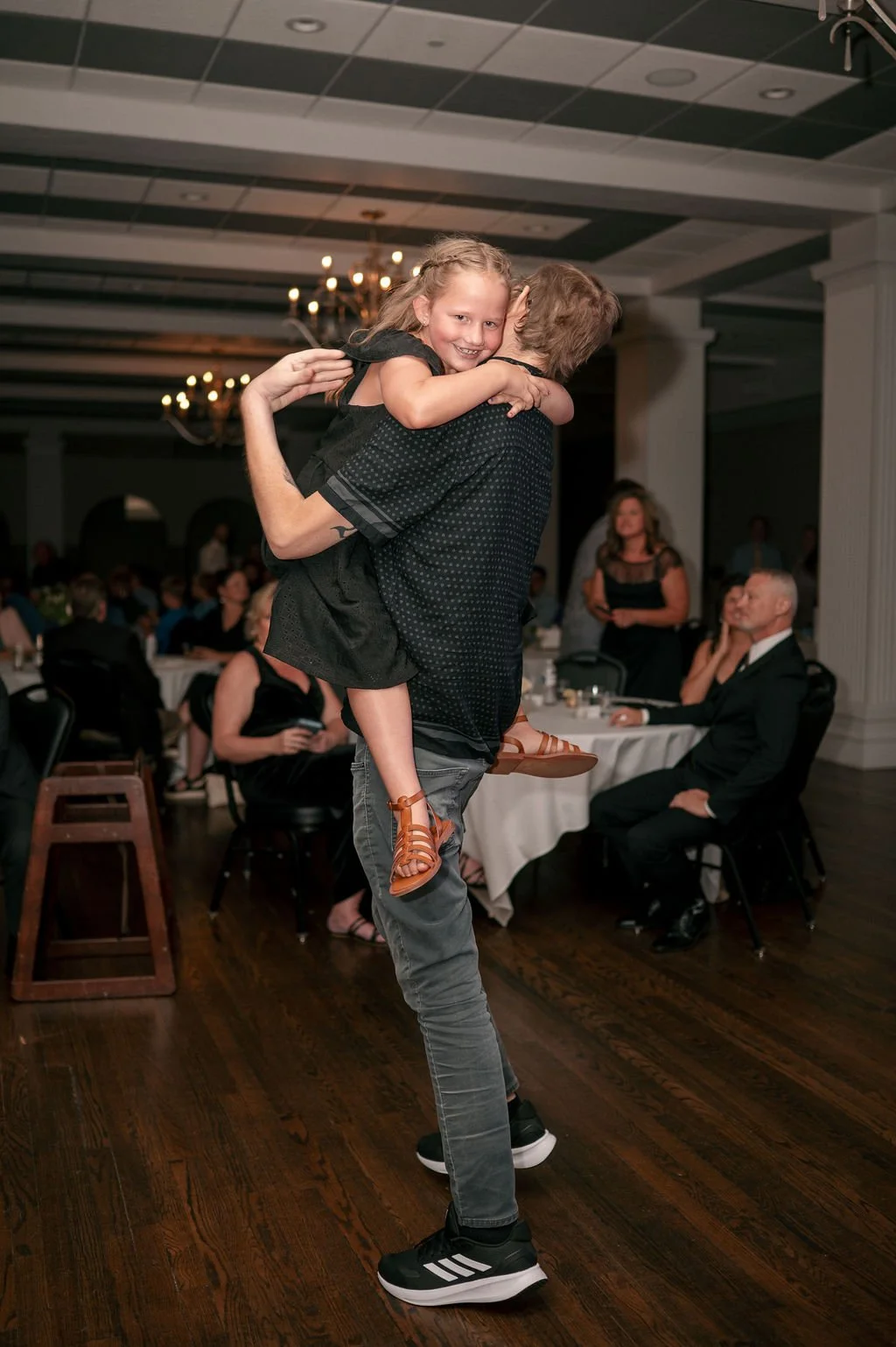 KatieAlex_Dancefloor_EDP-15.jpg