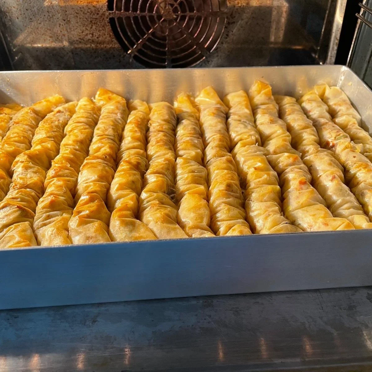 Pre-order your box of 4 Saragli (sah-rah-GLEE) and pick up at tomorrow's Christmas Market in Hexham. Saragli is a twisted Greek Baklava with pistachios, almonds and walnuts with crispy layers. Box of 4 = &pound;10. We will be at two markets in Hexham