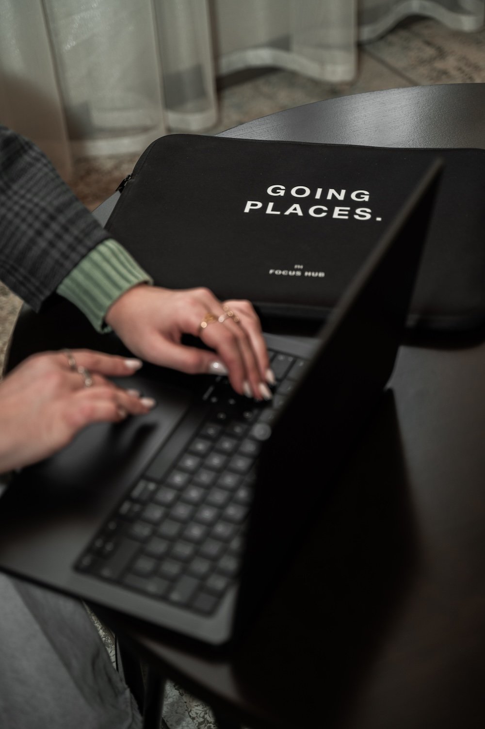 LAPTOP CASE-26 copy.jpg