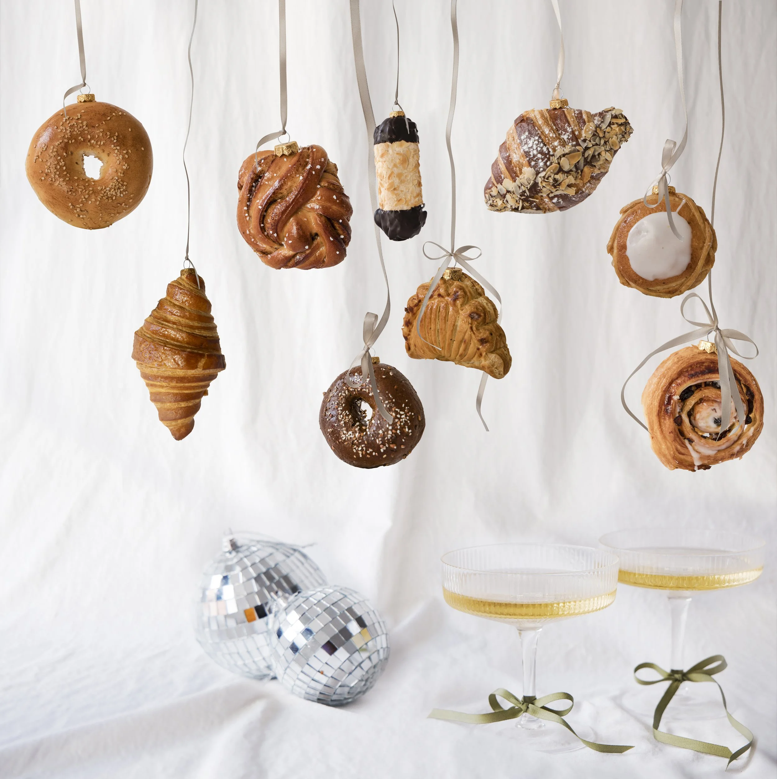 🎄 Kerst &amp; Eindejaar 2025 bij Patisserie Lints in Antwerpen – Ontdek onze Feestkrant 🎄