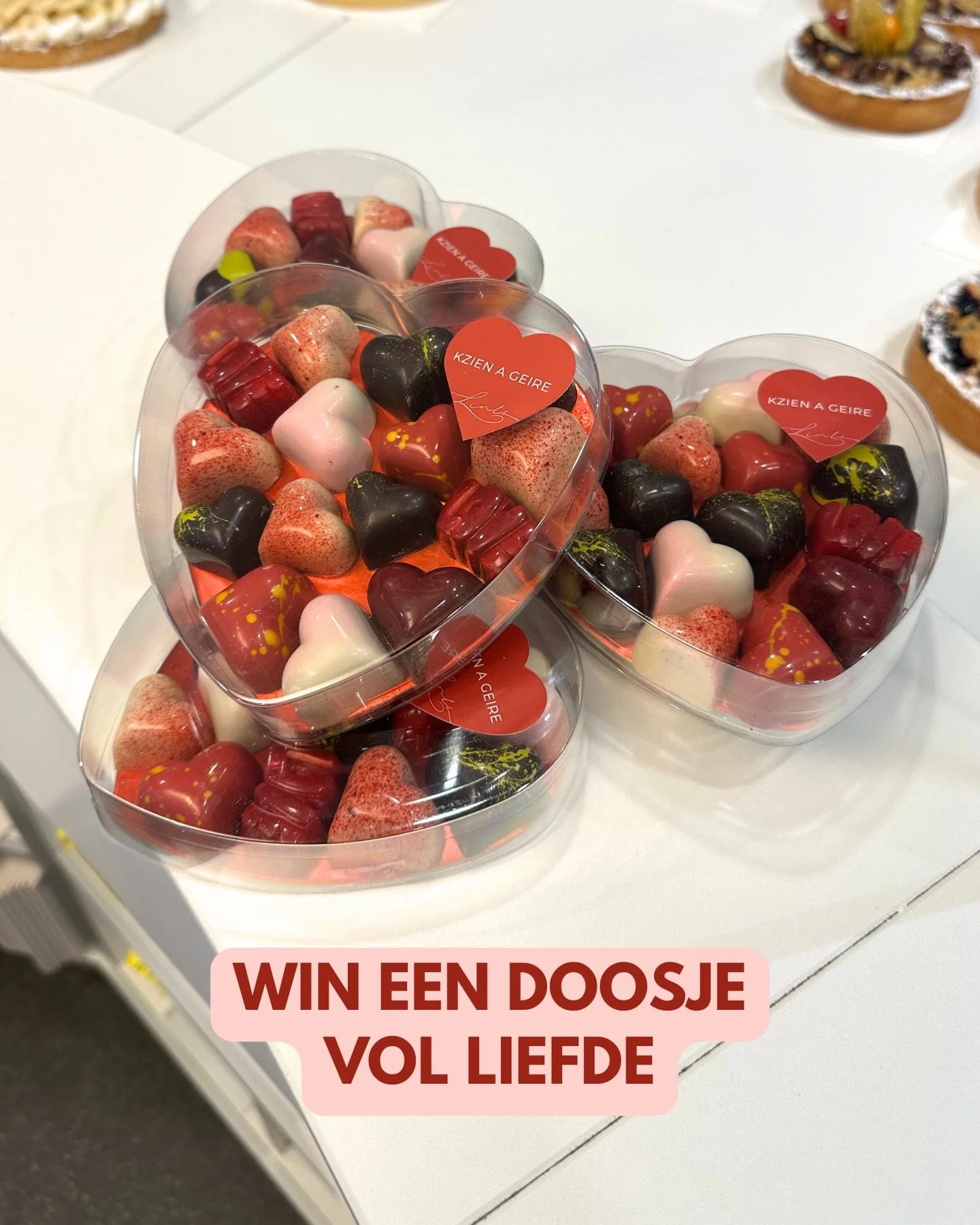 ✨ WIN: een doosje Valentijnspralines van Lints! ✨

Hoe kan je deelnemen? ⤵️
1. Volg ons account @patisserie_lints
2. Tag in de comments de persoon waarmee jij dit doosje zou willen delen
3. Bonus: deel de giveaway reel (zie 8 februari) op je verhaal
