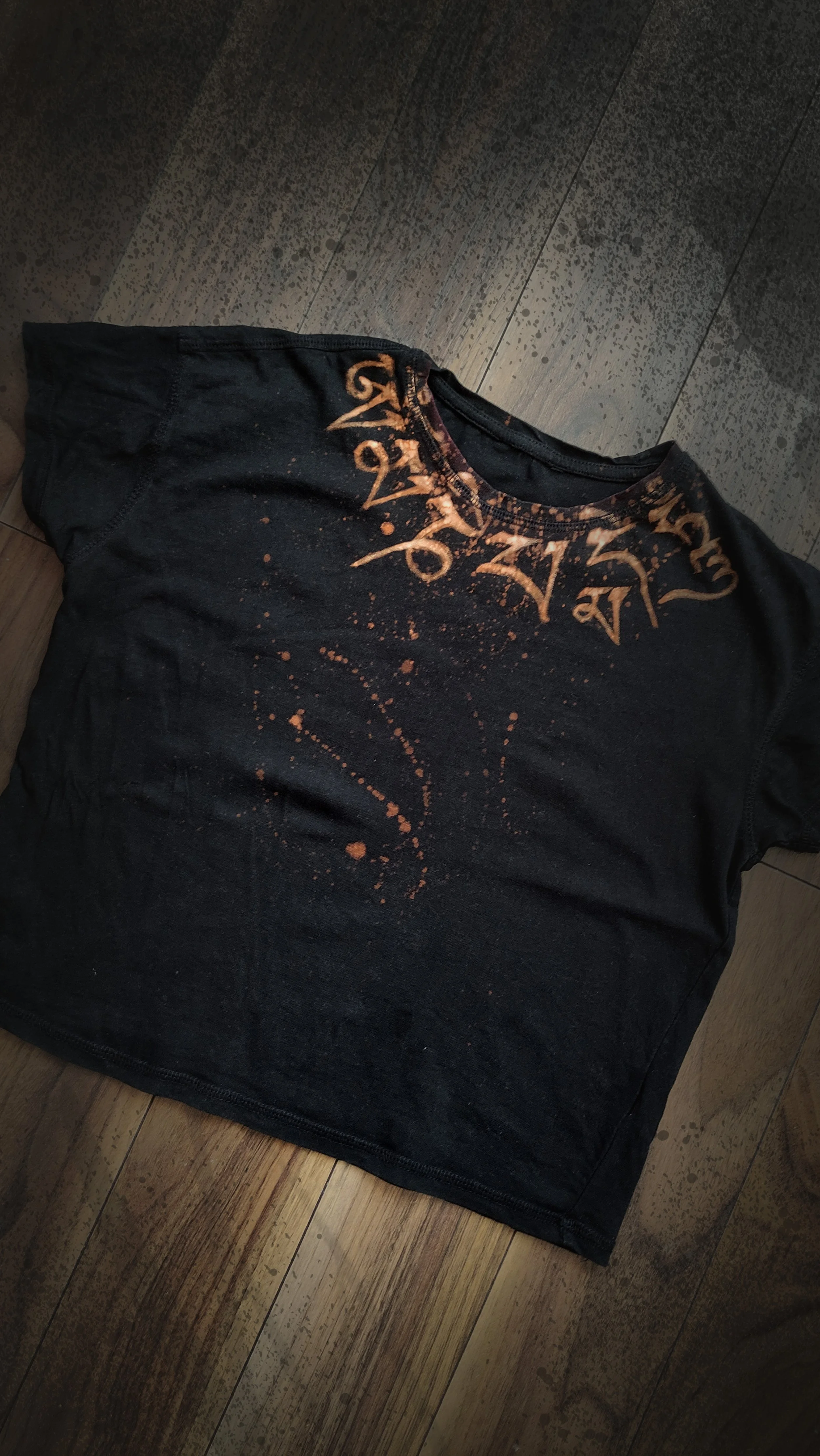 Om Mani Padme Hum Bleached T-shirt