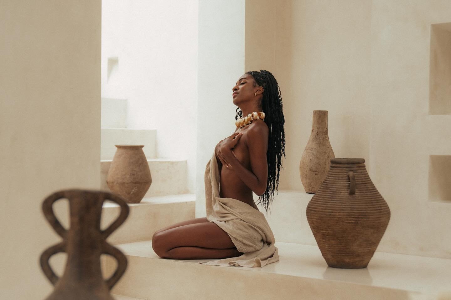 With the beautiful Ashanti 🤍

#photographer #artist #womenempowerment #bali #baliindonesia #model #modelshoot #photoshoot #lisbonphotographer #womenportrait #womenpower