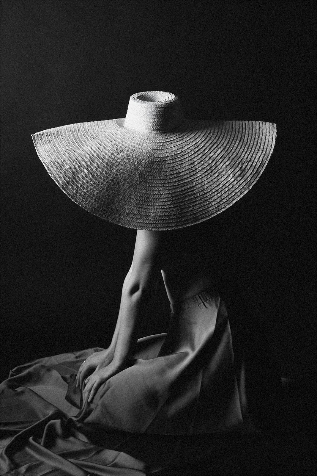 Au Seuil D'elle Même