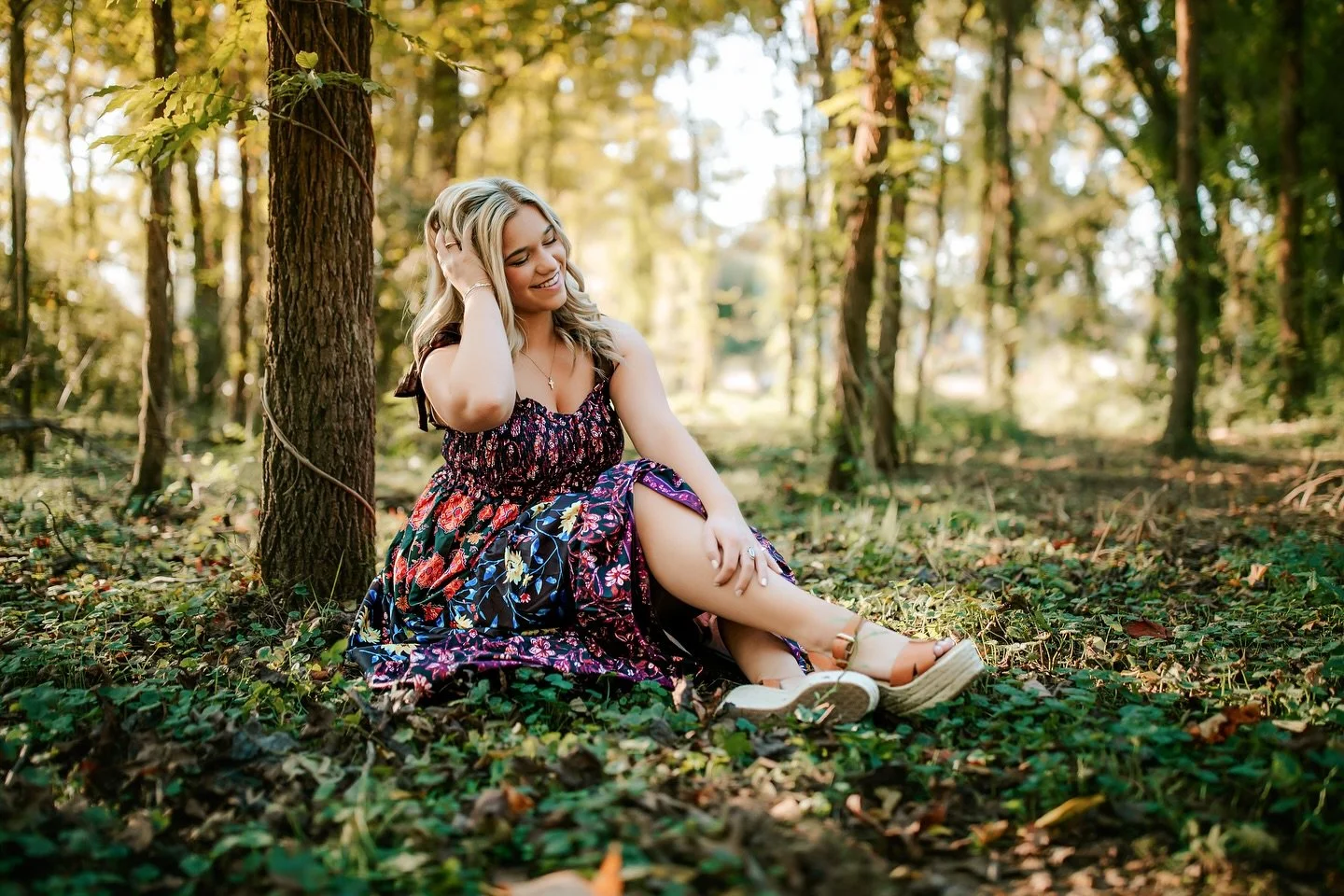 If you haven&rsquo;t photographed Narnia yet, you&rsquo;re missing out on one of the most magical hidden gems at The Daffodil Farm. 🌿✨
Tucked away in the forest right beside Minnie&rsquo;s Porch, this dreamy space feels like stepping into a secret g