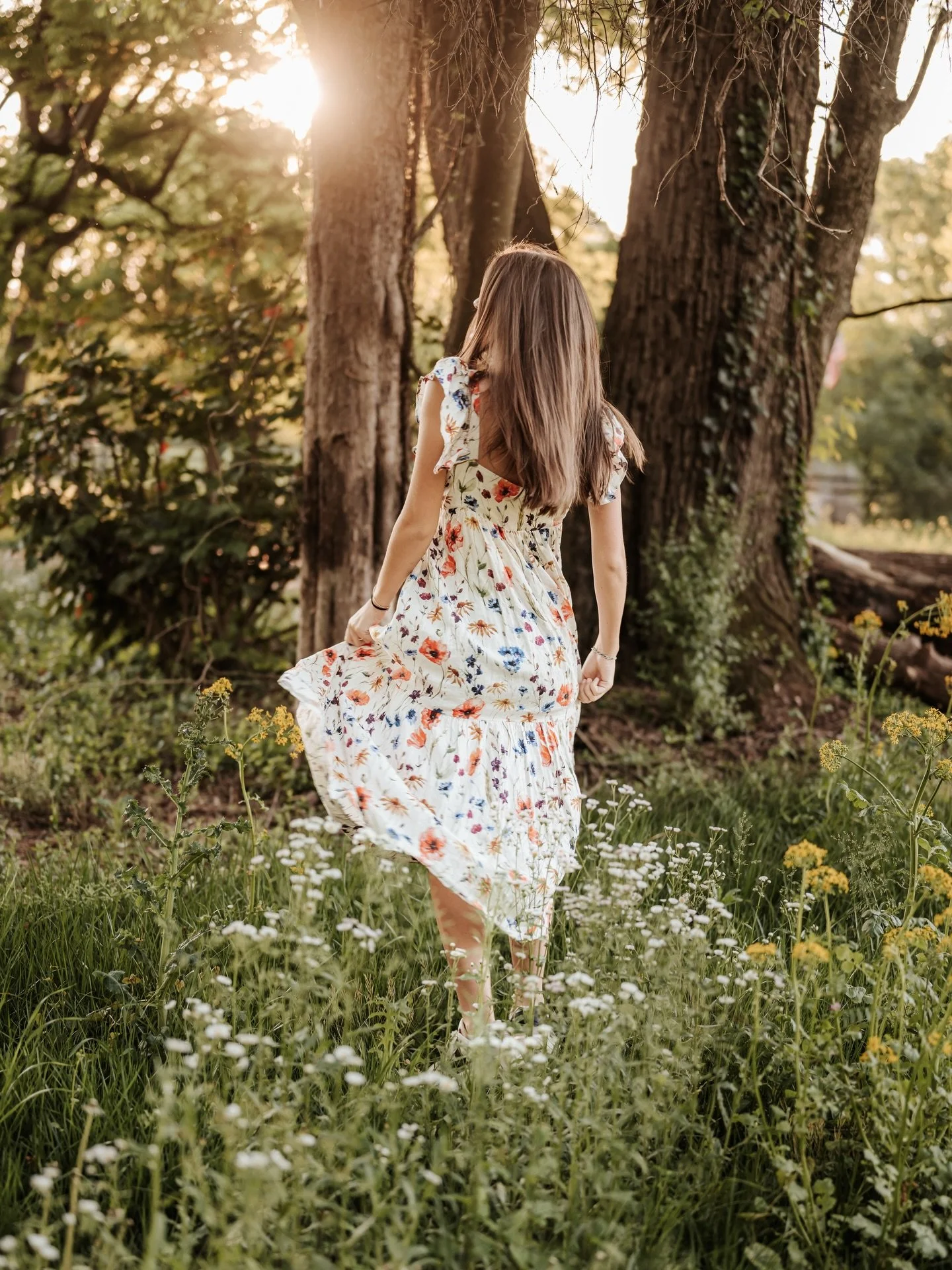 Spring will be here before you know it, and we&rsquo;re already dreaming up some really incredible things at The Daffodil Farm 🌼
Our Narnia spot is always a favorite&hellip; tucked away, a little magical, and absolutely stunning once everything star