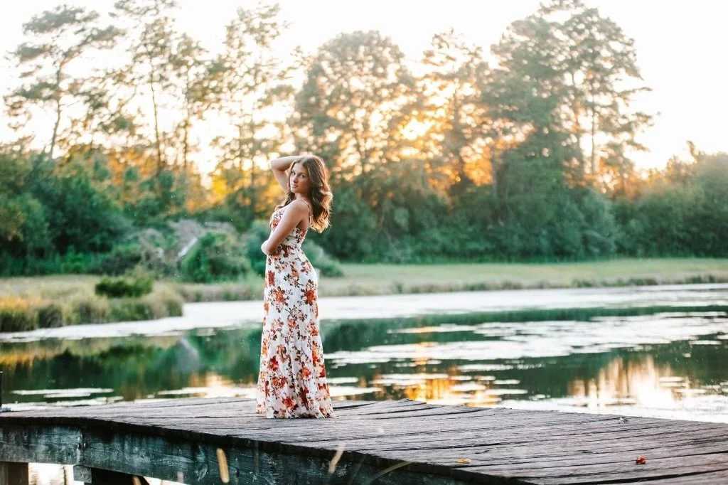 Golden hour hits different at the lake ✨ Our dock overlooking the 5 acre lake has quickly become one of the most peaceful little spots on the farm. Between the reflections on the water, soft sunsets, and quiet tucked-away feeling&hellip; it makes the