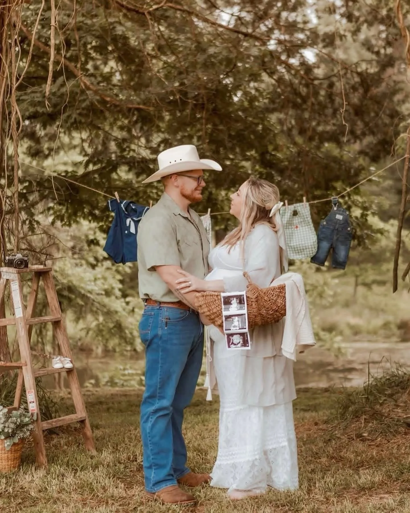 There&rsquo;s something so special about watching a photographer&rsquo;s vision come to life at The Daffodil Farm. From creative concepts to meaningful moments, we love seeing how each artist uses the property in their own unique way.

With over 125 