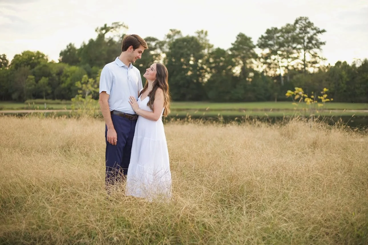 The farm is slowly starting to show off its beautiful fall colors, and we couldn&rsquo;t love it more. 🍂 While we adore the rich, vibrant greens of summer, there&rsquo;s something so magical about the property as the seasons begin to change. The war