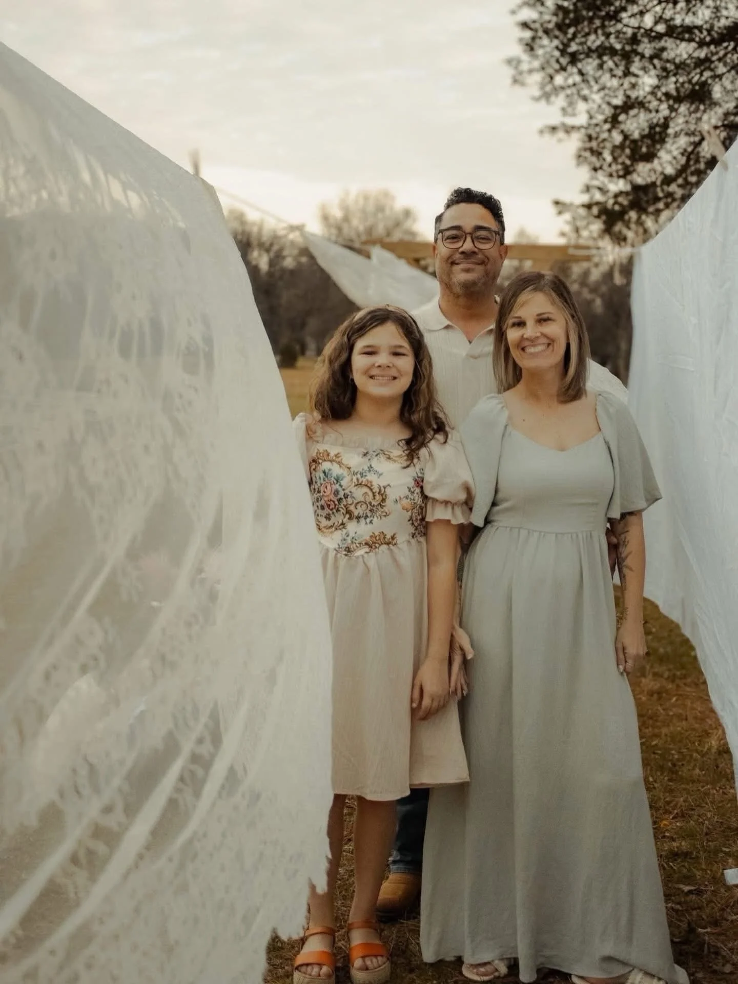 A little vintage charm, a little romance, and a whole lot of creativity. 🤍

We absolutely love how this photographer brought beautiful vintage tablecloths and blankets to transform our clothesline into the dreamiest backdrop!

If you&rsquo;re lookin